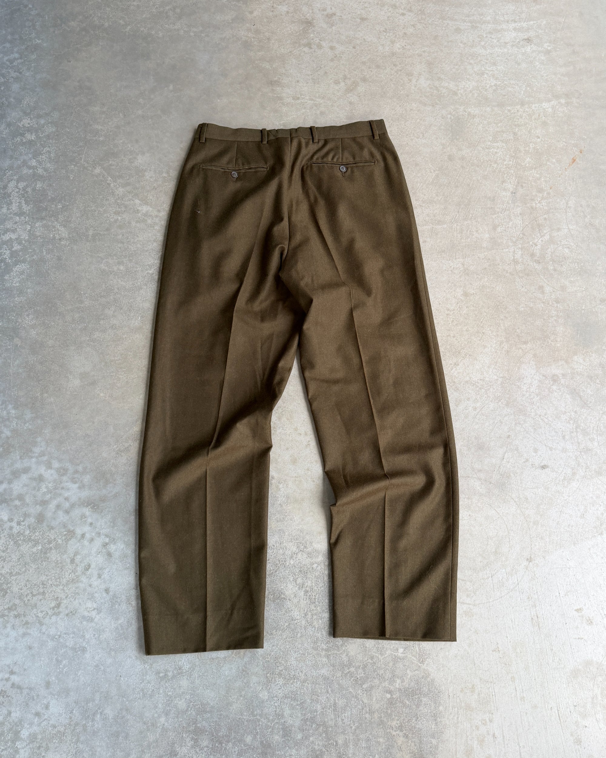 Brookfield Wool Wide Leg Trousers – M-on a concrete background