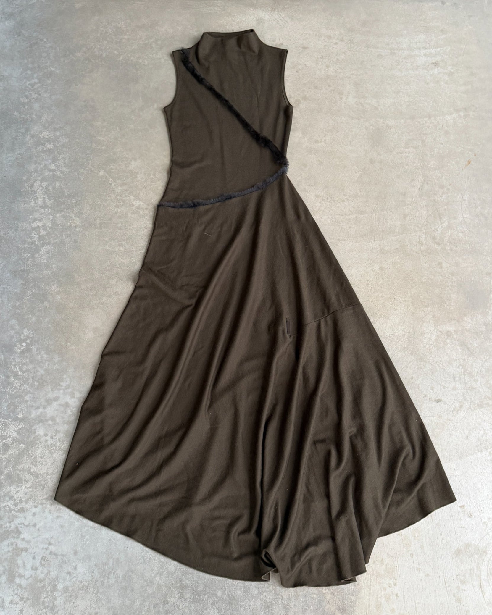 Kenzo Wool Maxi Dress with Fur Trim Details – S-on a concrete background