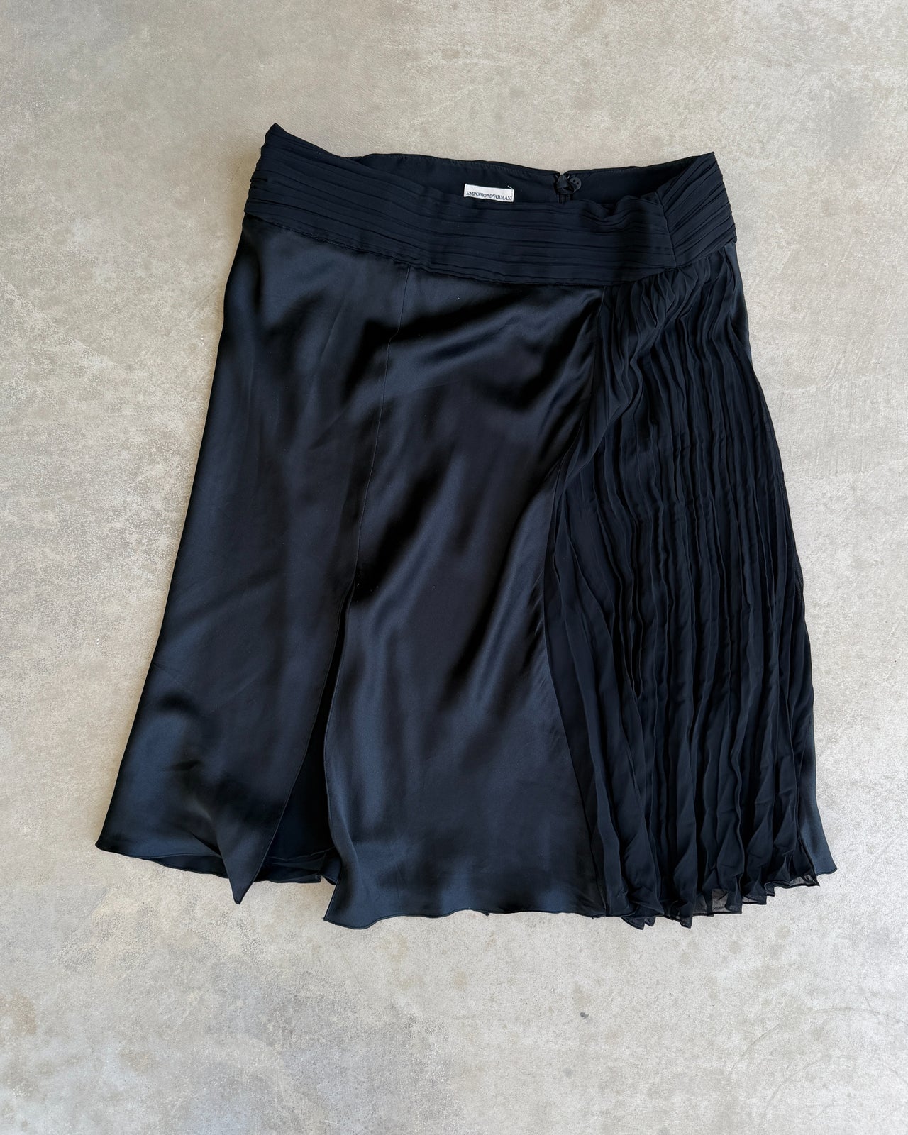 Emporio Armani Silk Ruffle Waist Midi Skirt – M-on a concrete background