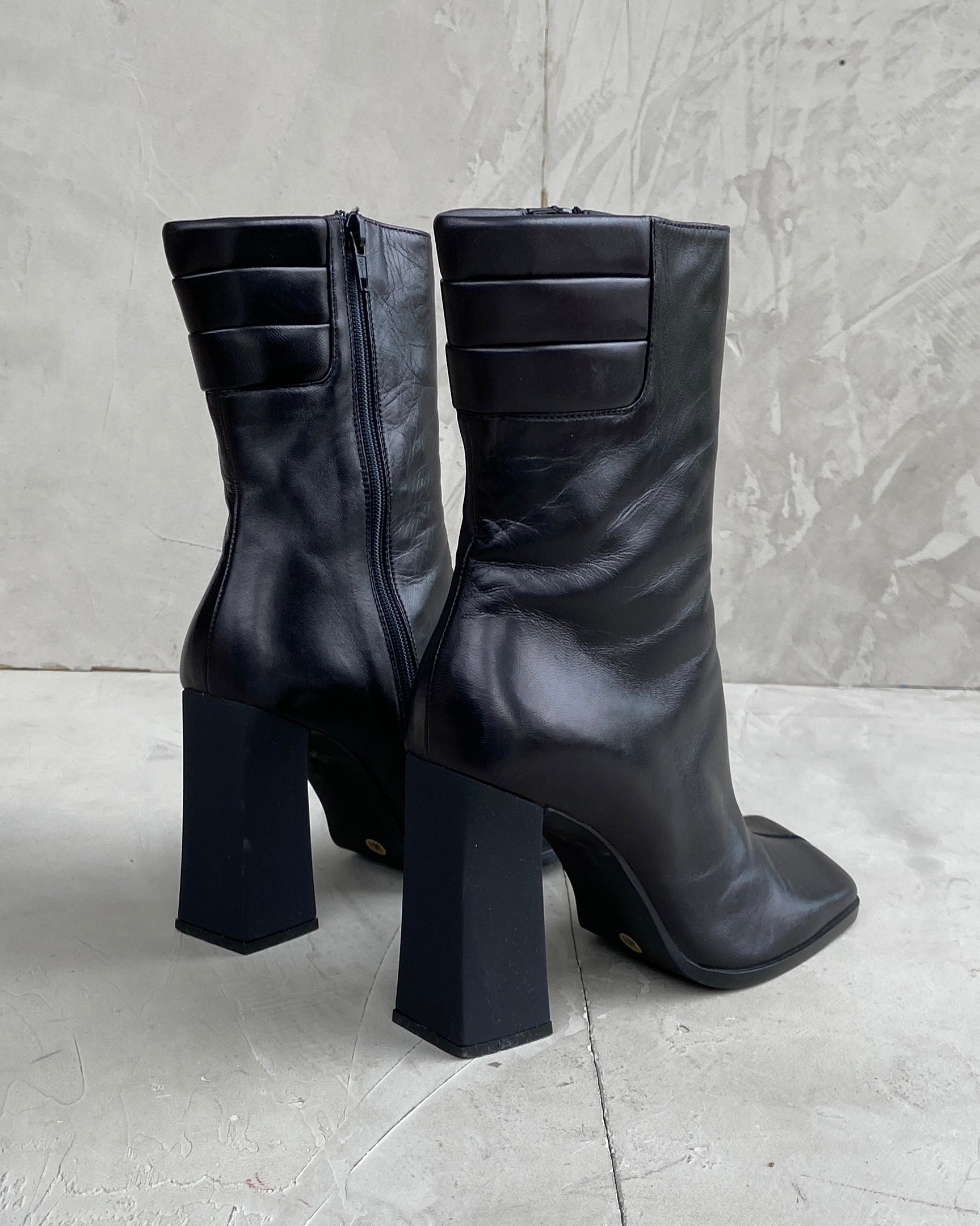 MIU MIU 2000'S SQUARE TOE BLOCK HEEL LEATHER BOOTS - EU 36.5 / UK 4