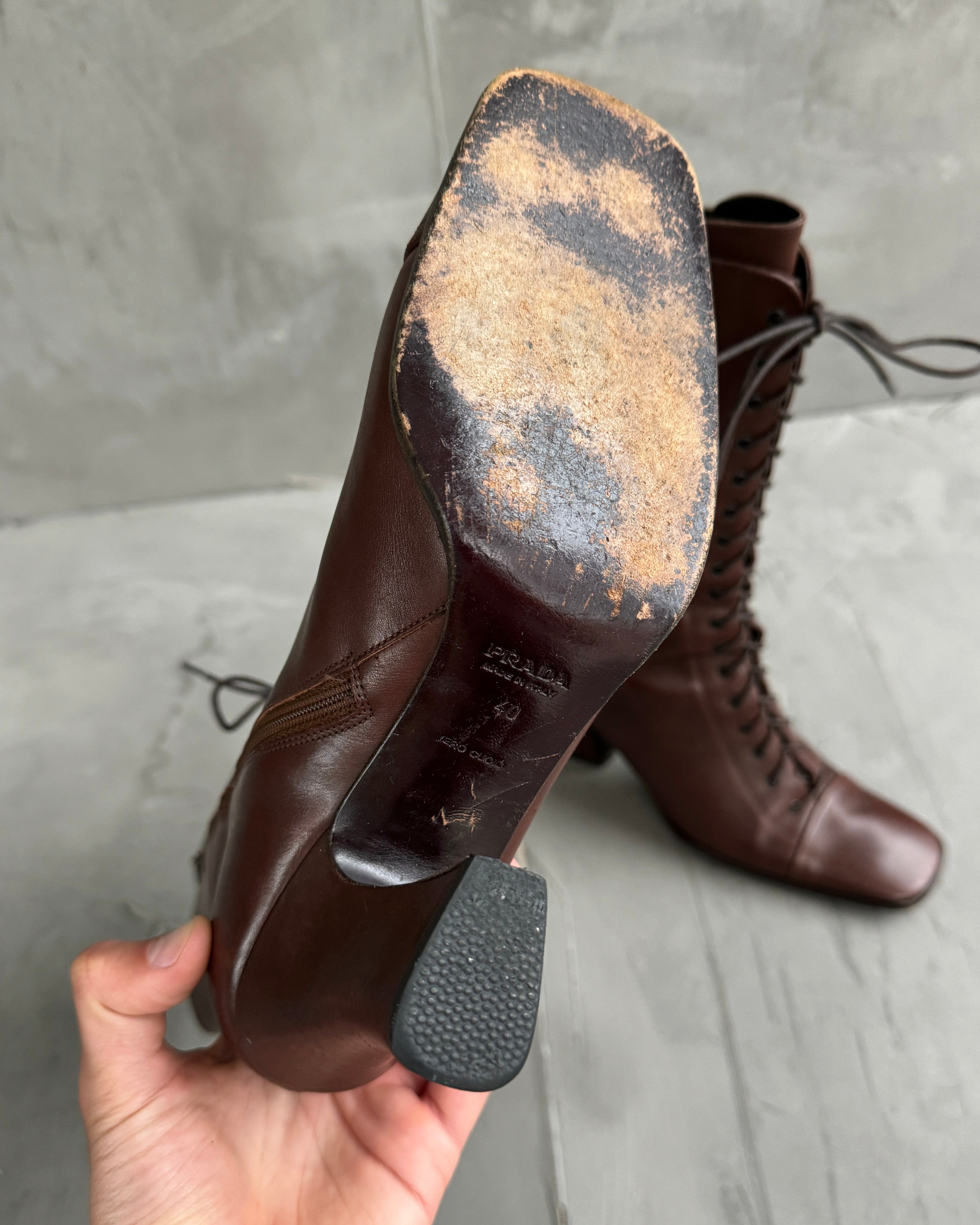 Prada FW01 Lace Up Victorian Leather Boots - EU40