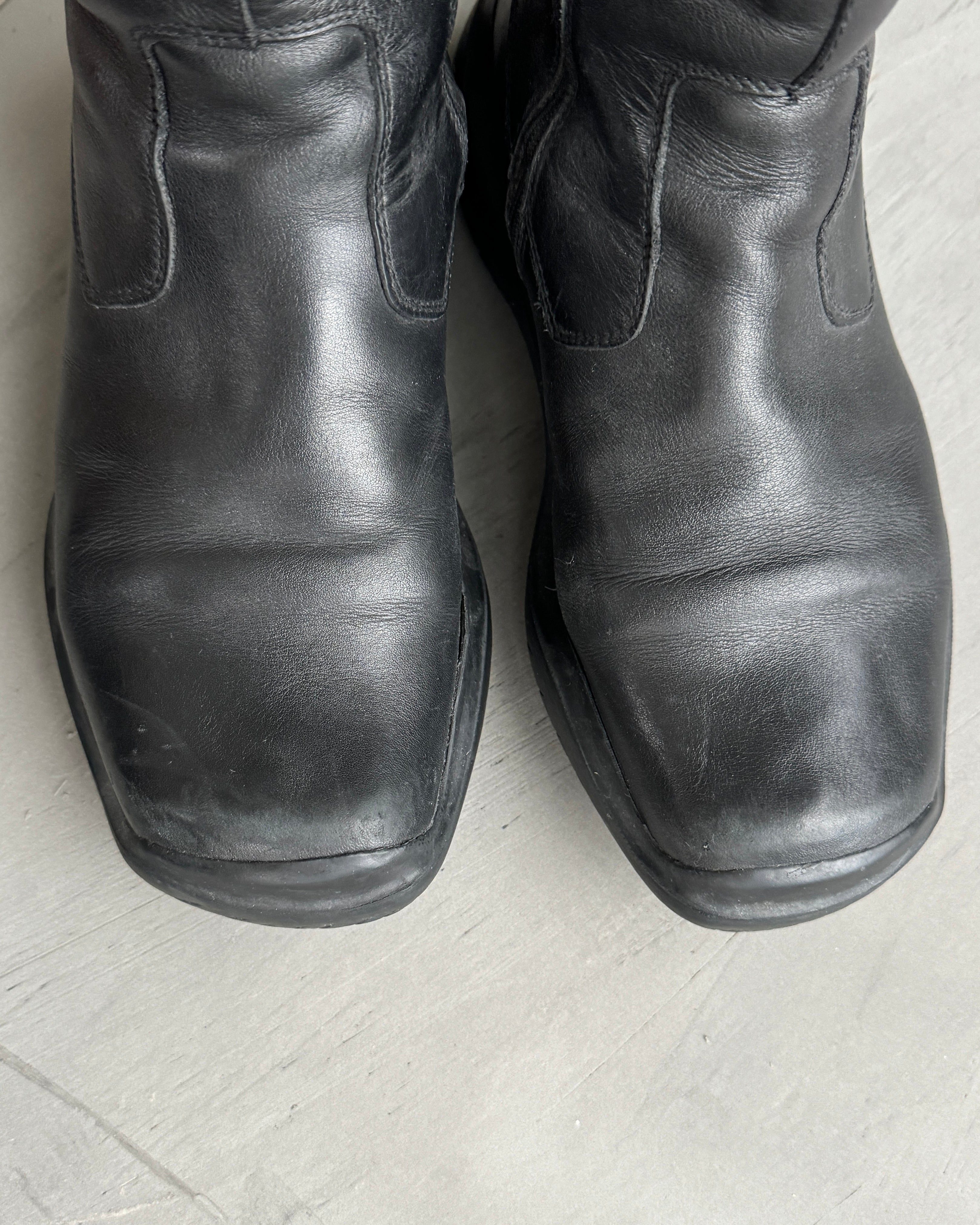 Prada FW99 Vibram Black Boots - UK 8