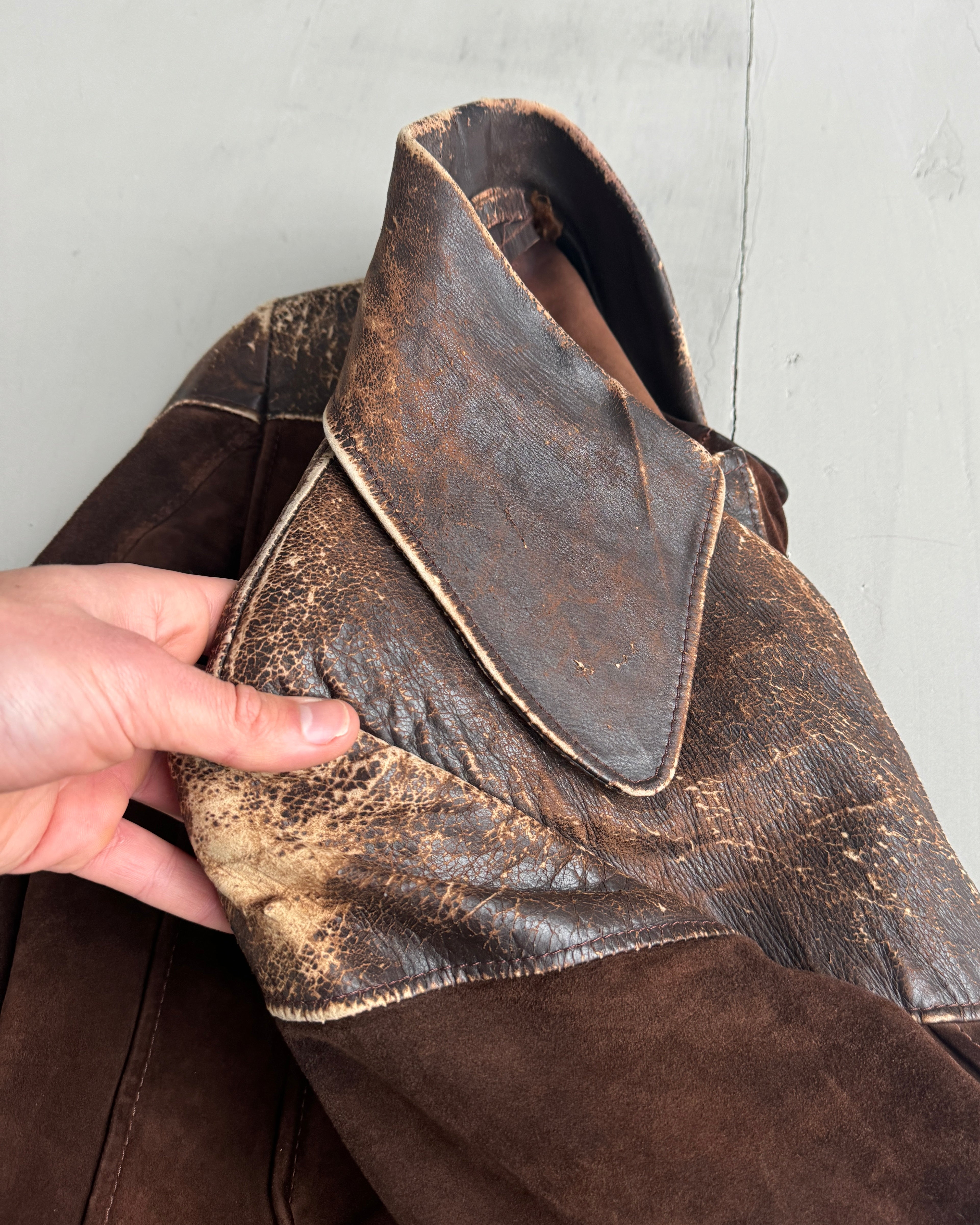 1970'S LEATHER JACKET WITH OVERSIZED COLLAR