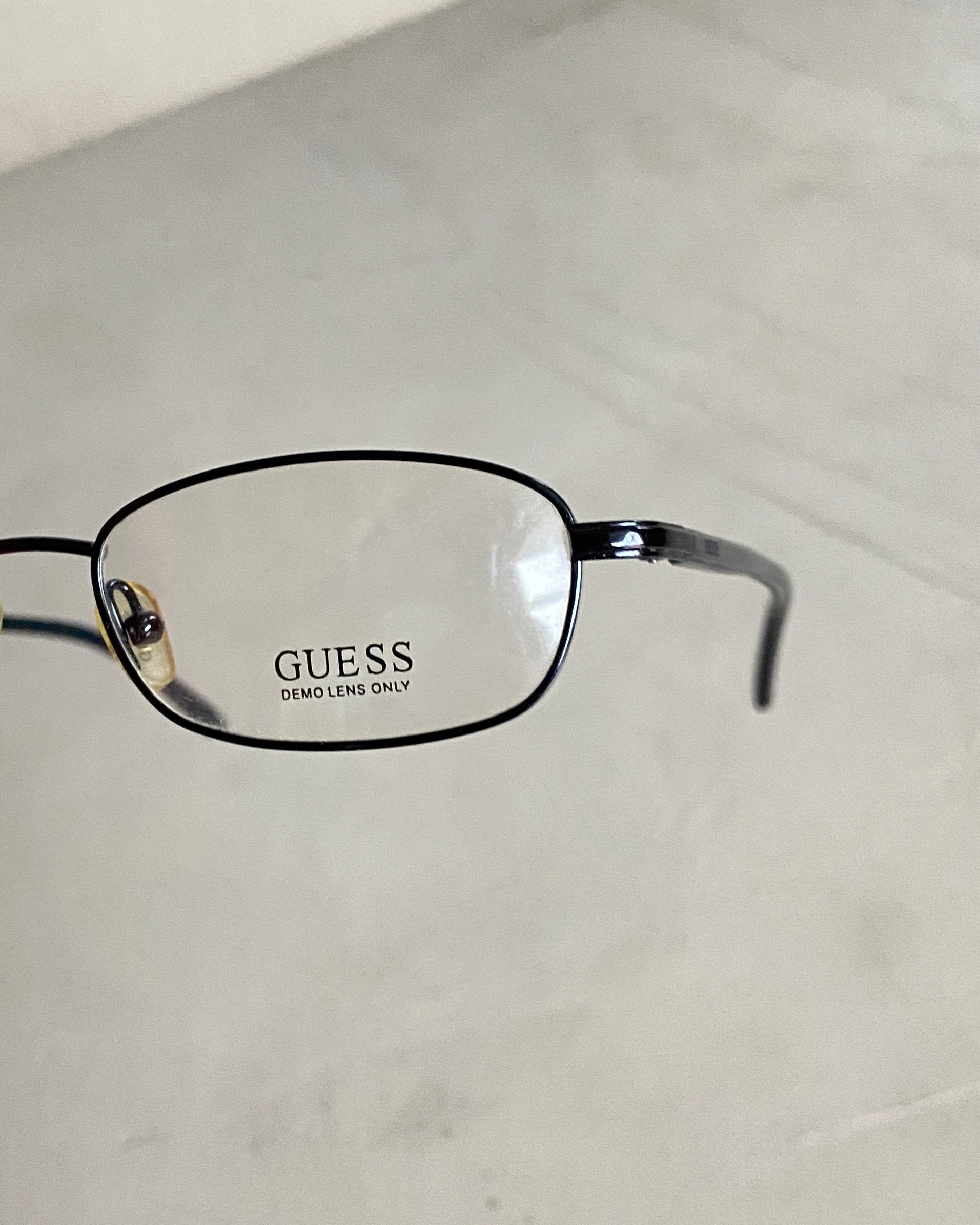 GUESS 90'S BAYONETTA GLASSES