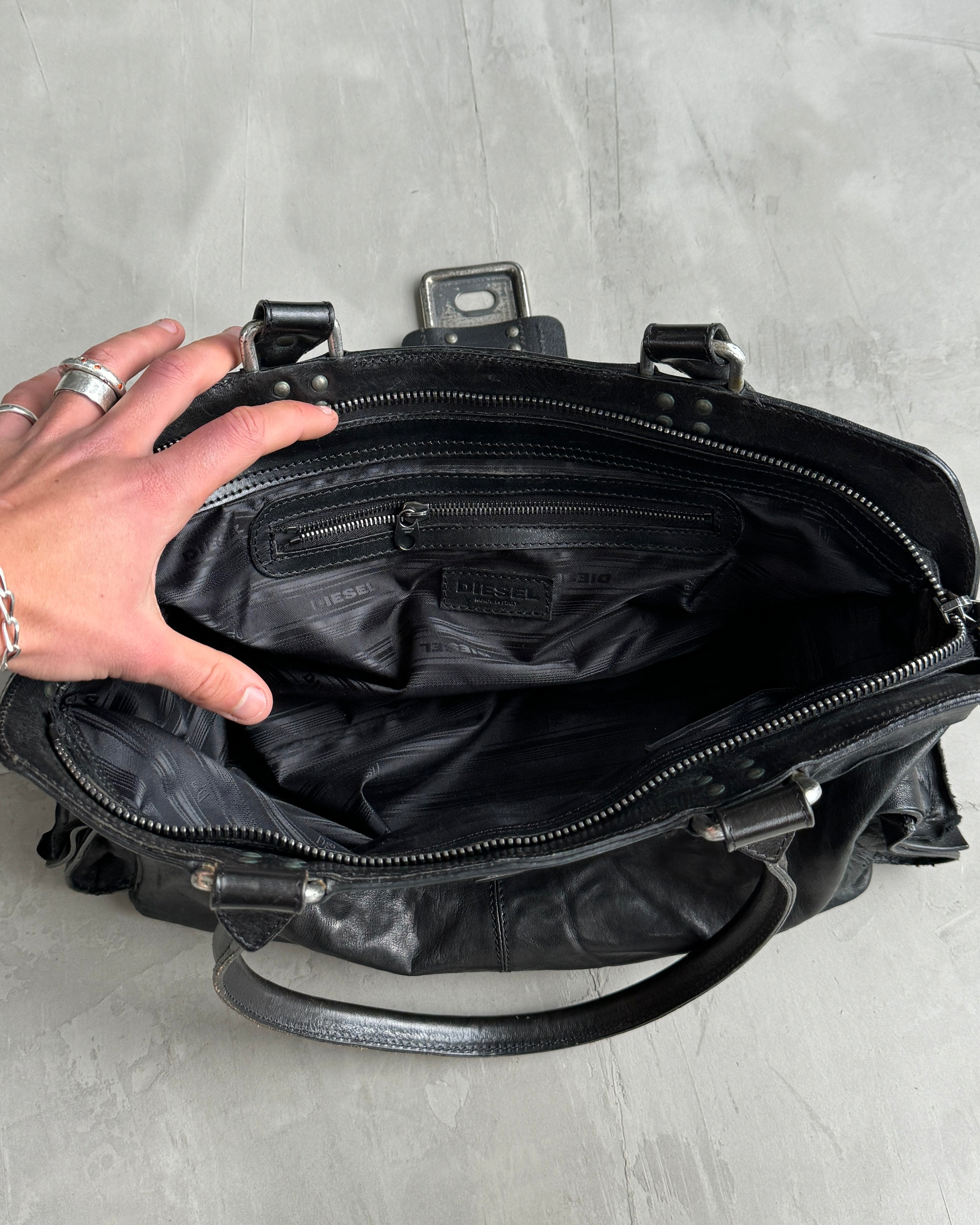 DIESEL 90'S LEATHER & CHROME MULTIPOCKET SHOULDER BAG