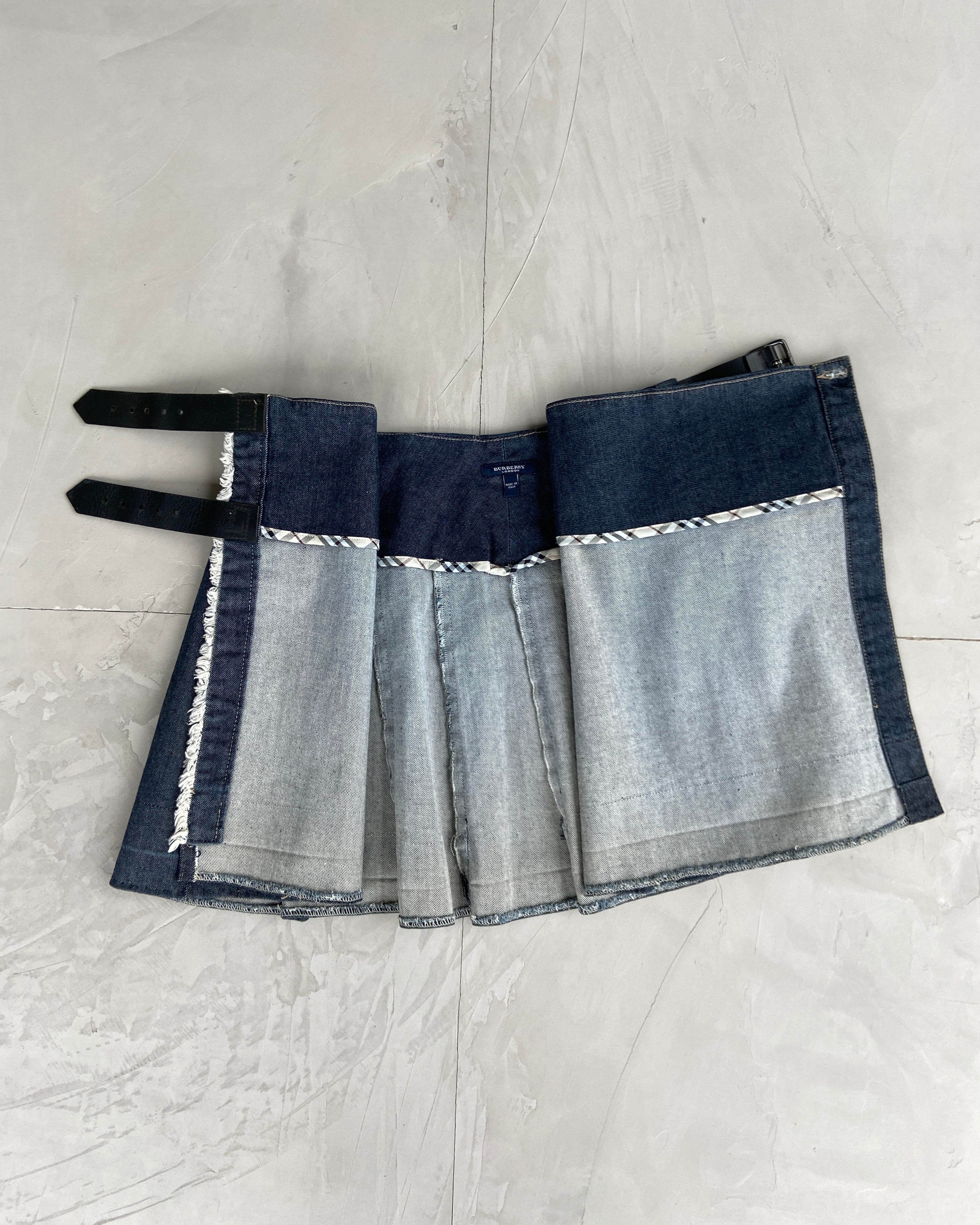 BURBERRY PLEATED BELT WRAP SKIRT - S/M