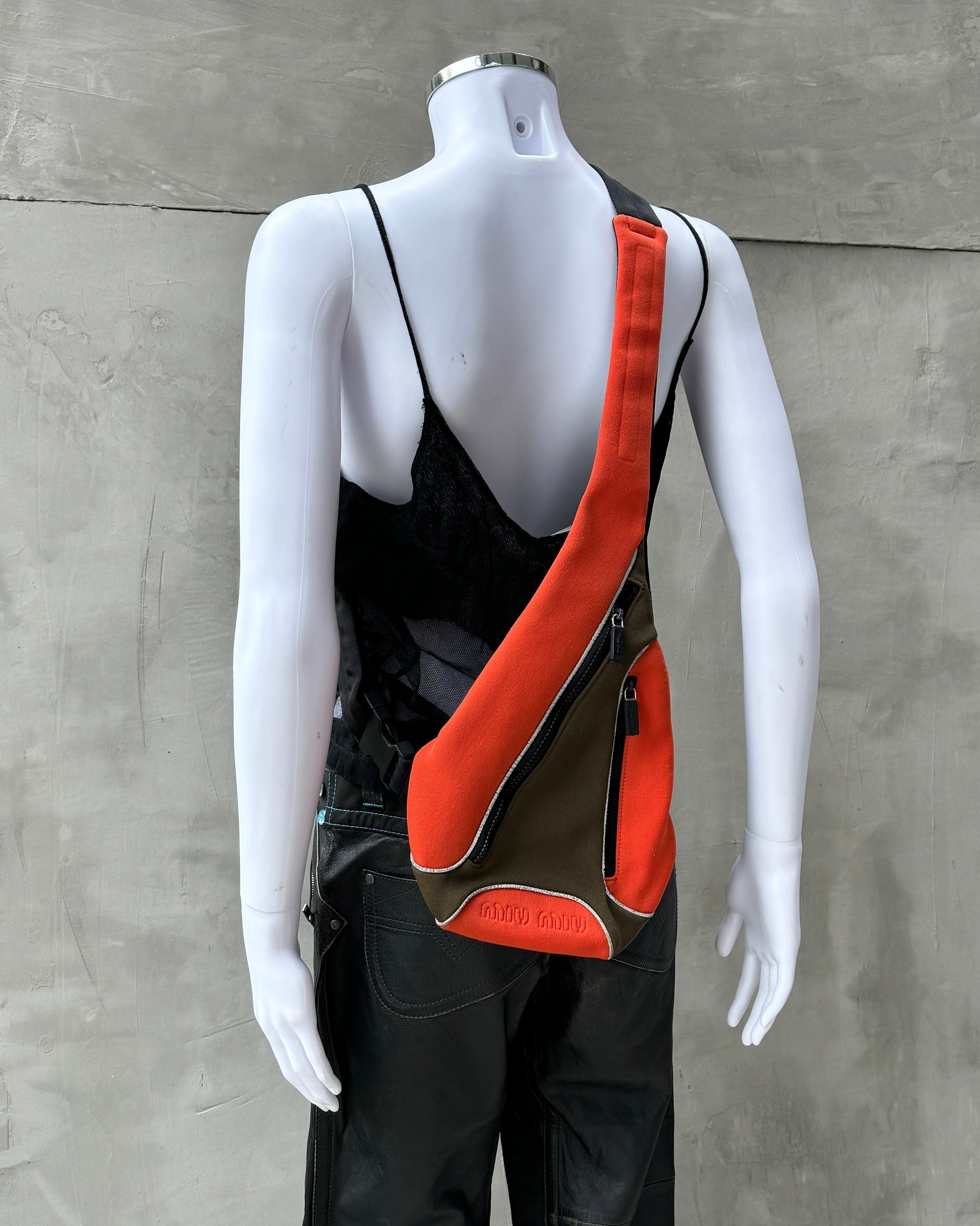 MIU MIU AW99 CROSS BODY SLING BAG