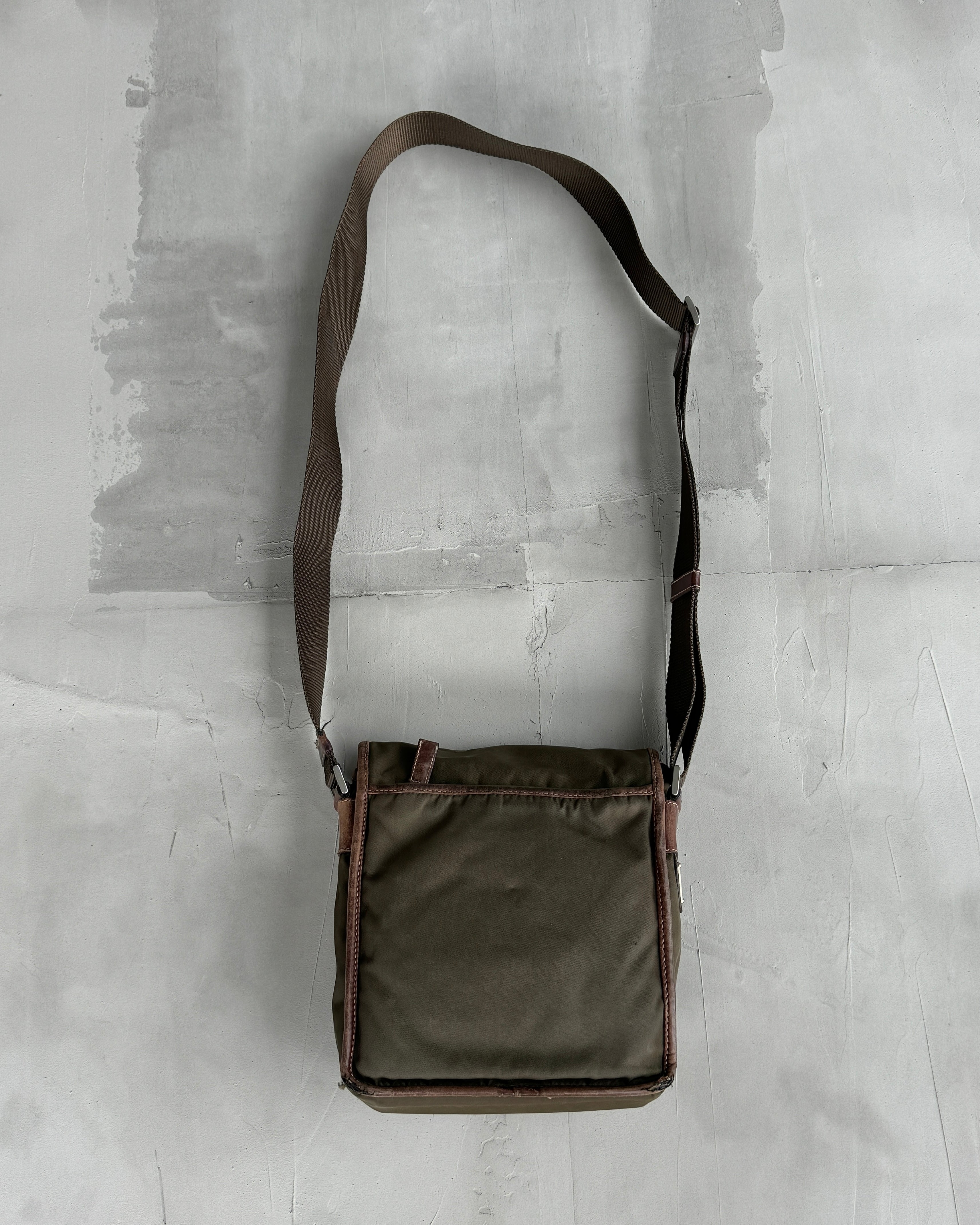 PRADA 2000'S KHAKI CROSS BODY SIDE BAG