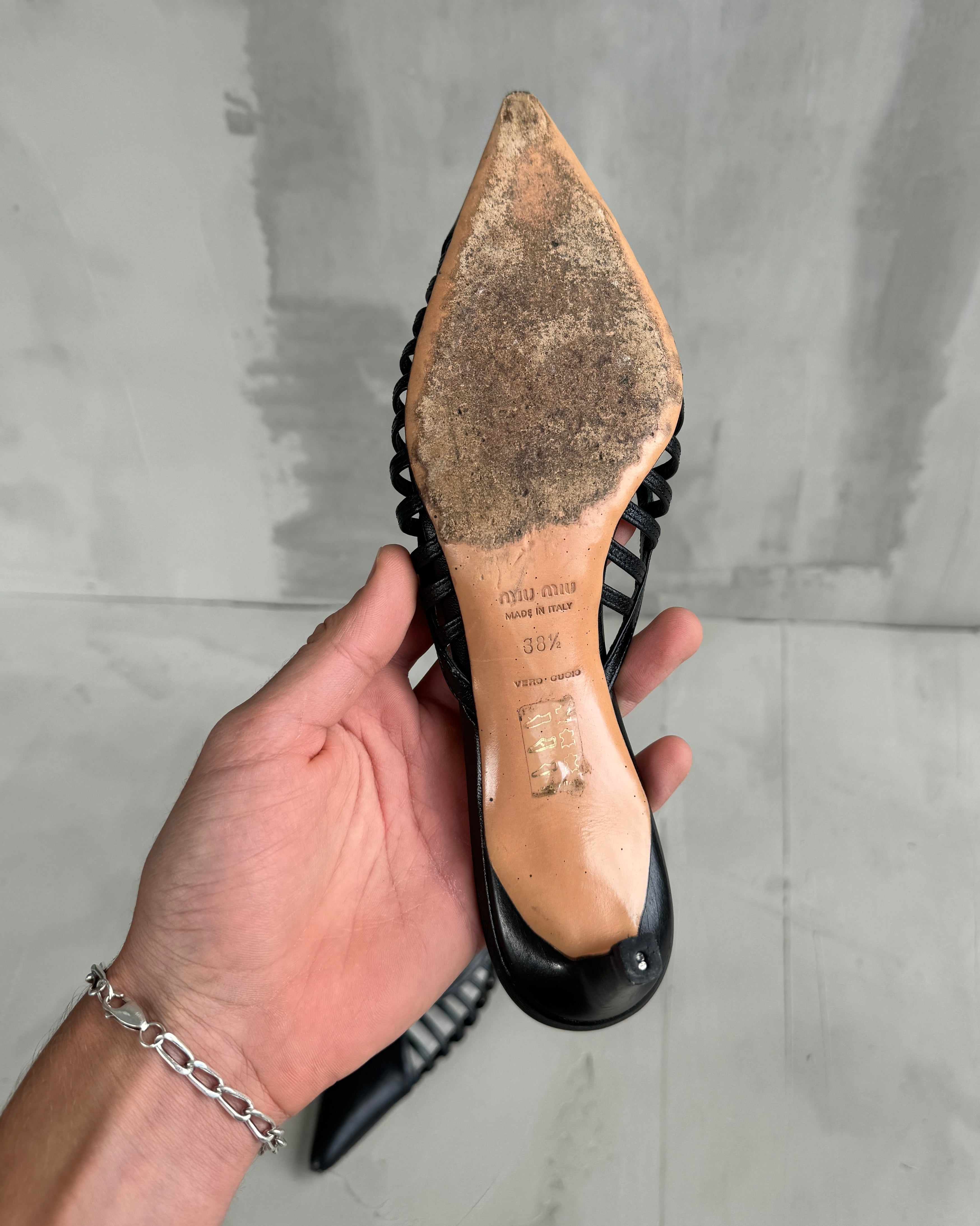 MIU MIU 2000'S LEATHER BOW KITTEN HEELS - EU 38.5 / UK 5.5