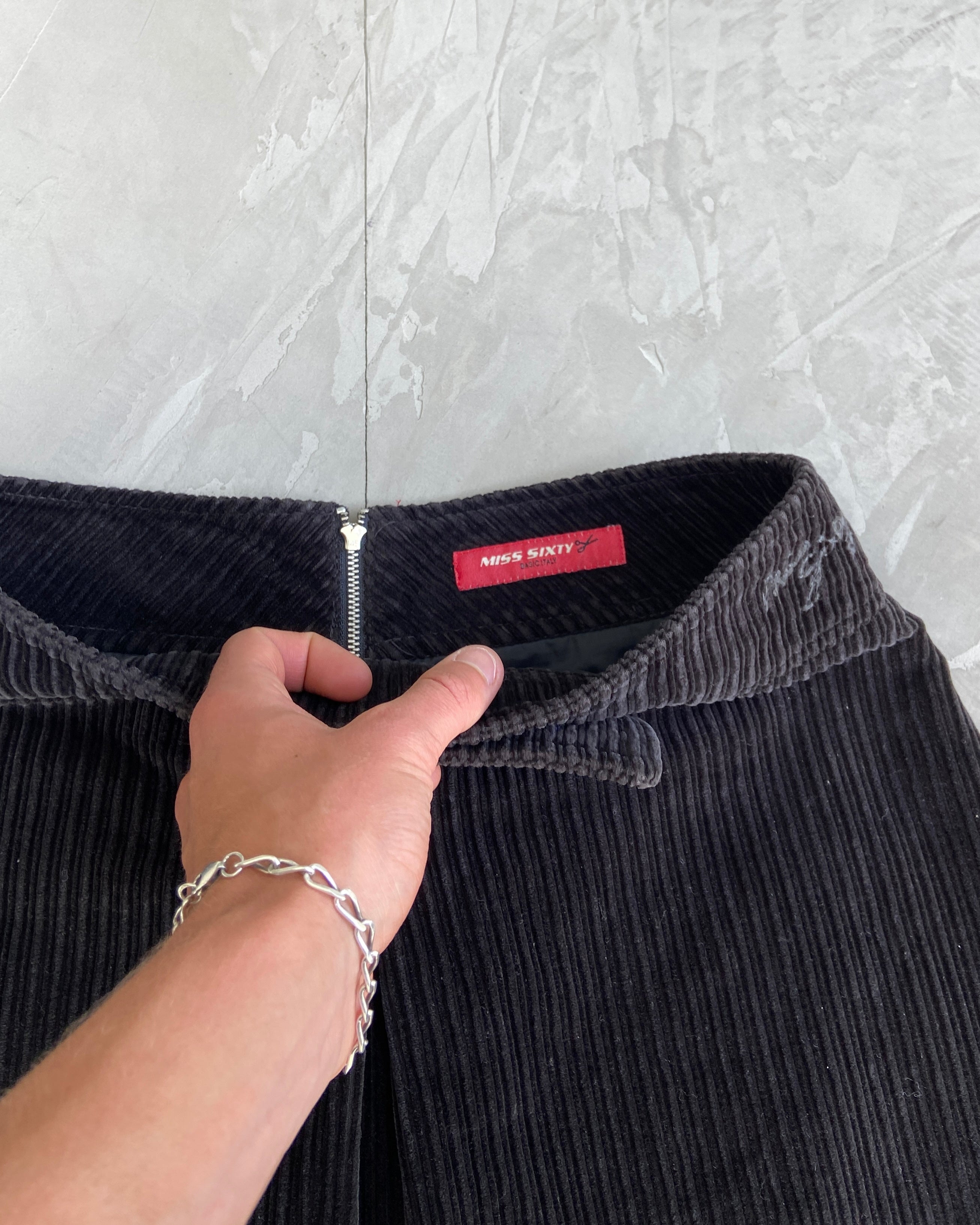 MISS SIXTY 2000'S JUMBO CORD MINI SKIRT - S