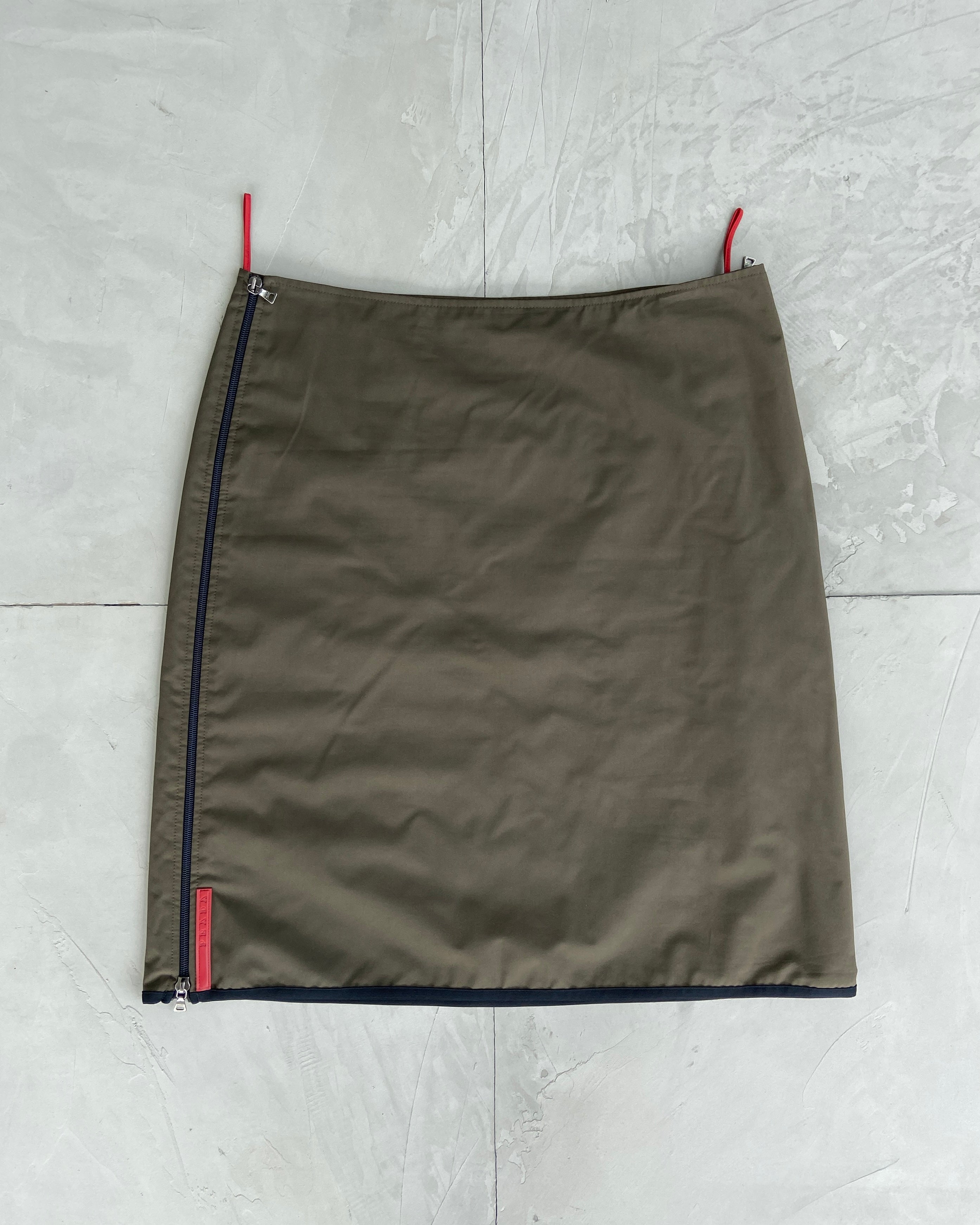 PRADA SPORT KHAKI NYLON ZIPPER SKIRT - M/L – BAD MOUTH*