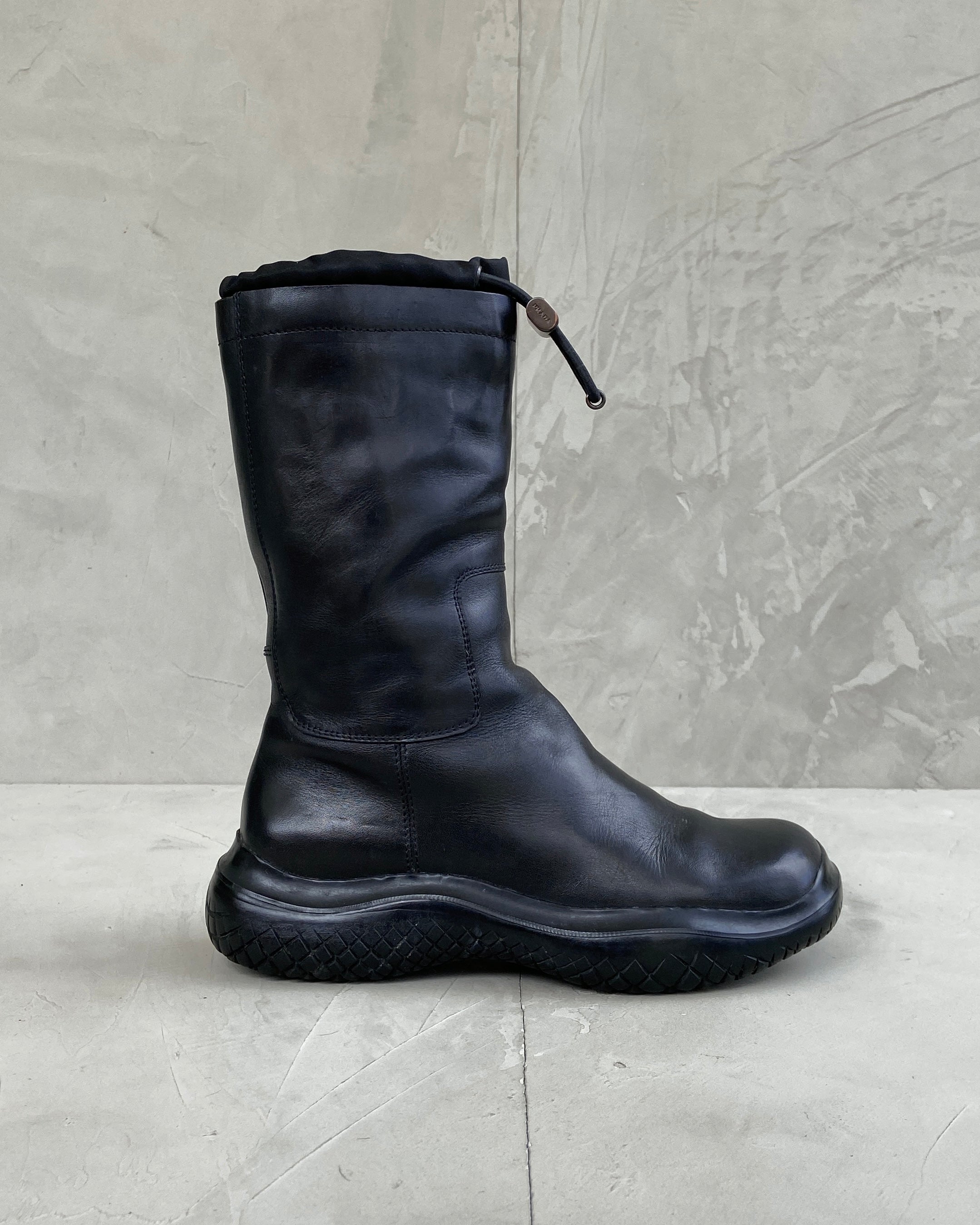PRADA AW99 VIBRAM LEATHER TOGGLE BOOTS - UK 4