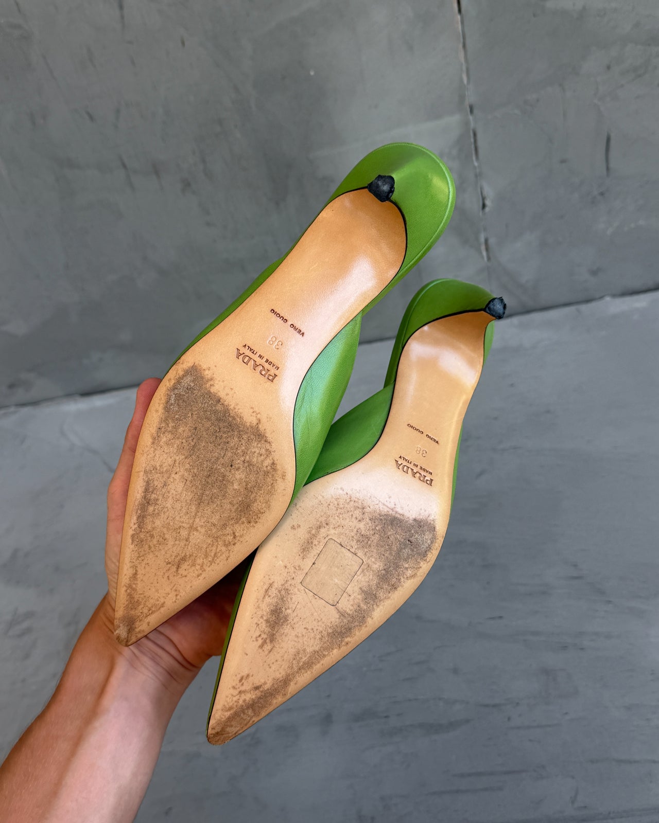 Prada Green Leather Kitten Heel Mule – EU 38-on a concrete background
