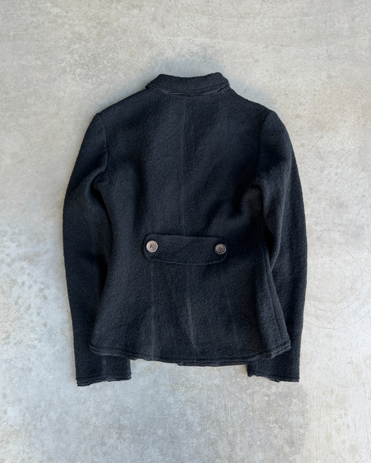 Promod 2006 Wool Asymmetric Button-Up Jacket – S-on a concrete background