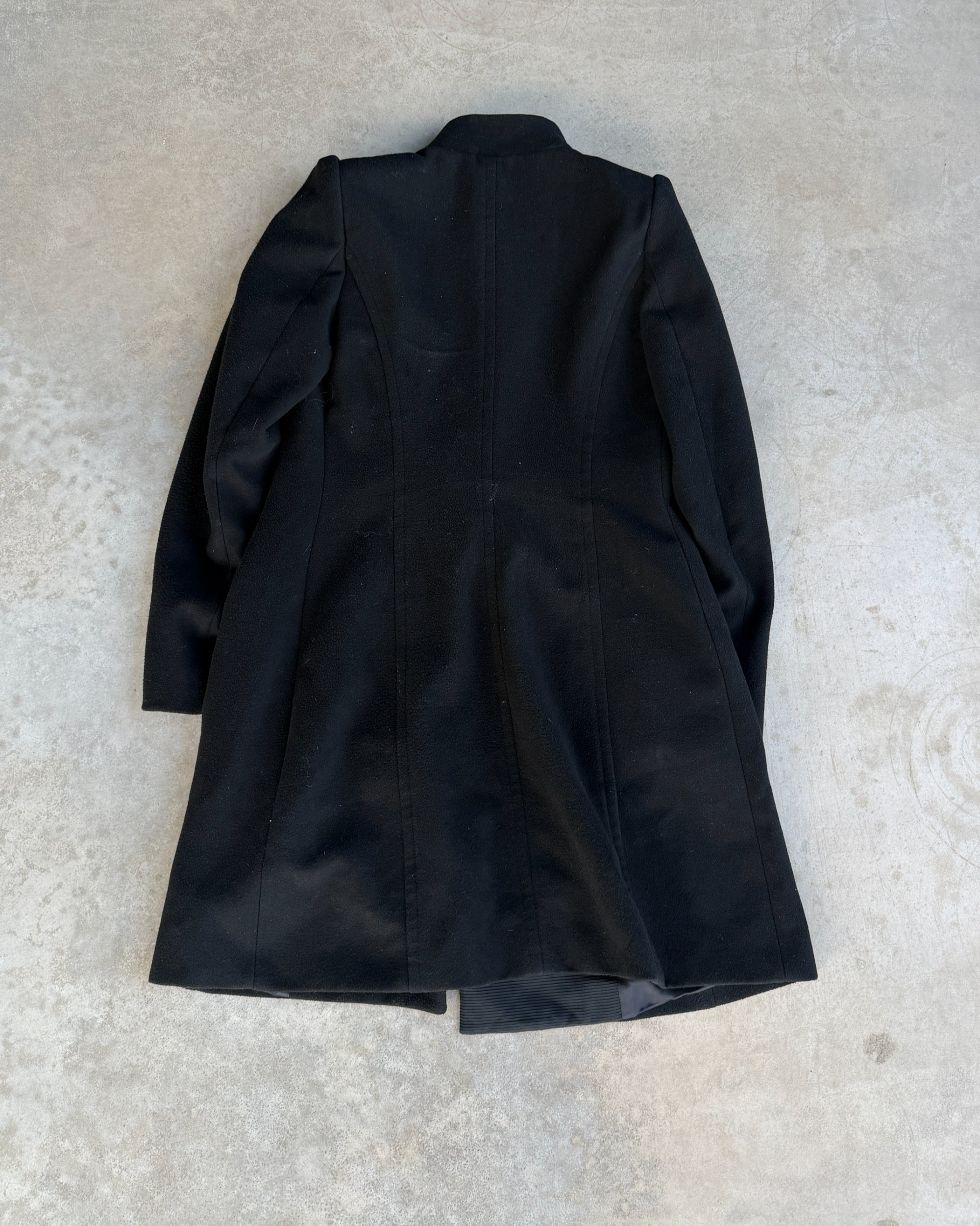 GF FERRE Wool Overcoat – M-on a concrete background
