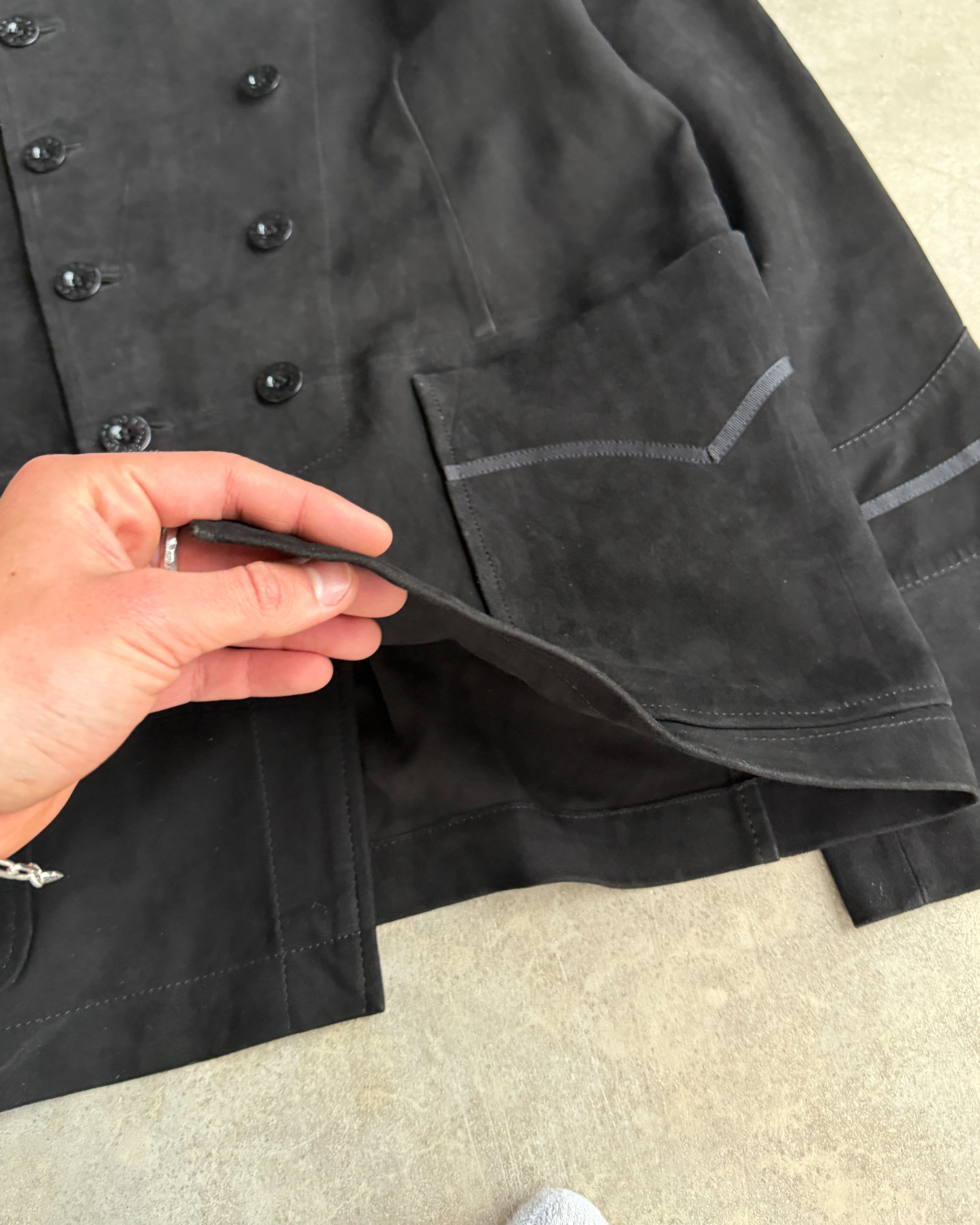 Pretty Green Military Button-Up Suede Jacket – S–M-on a concrete background