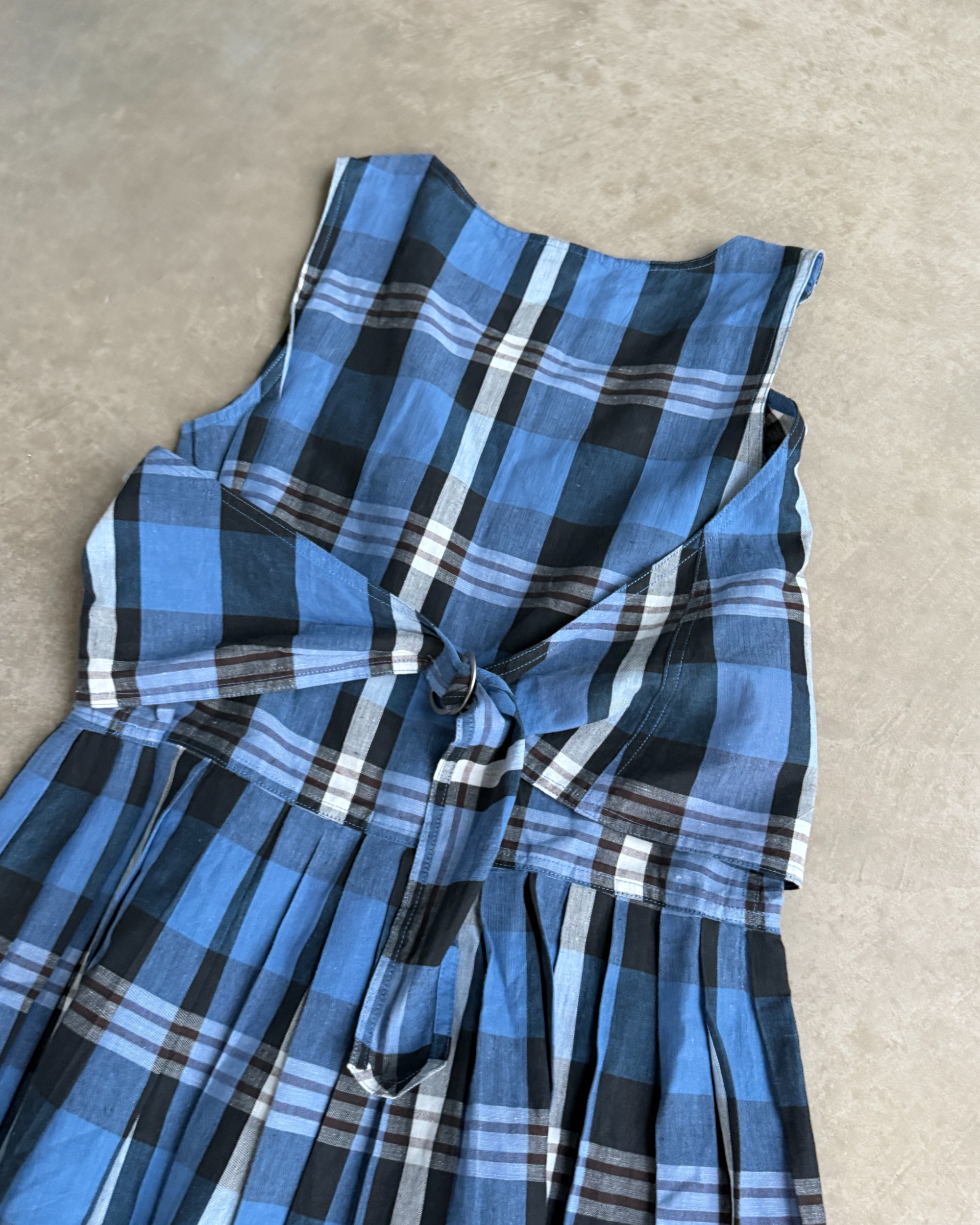 Issey Miyake IS Checkered Dress – M-on a concrete background