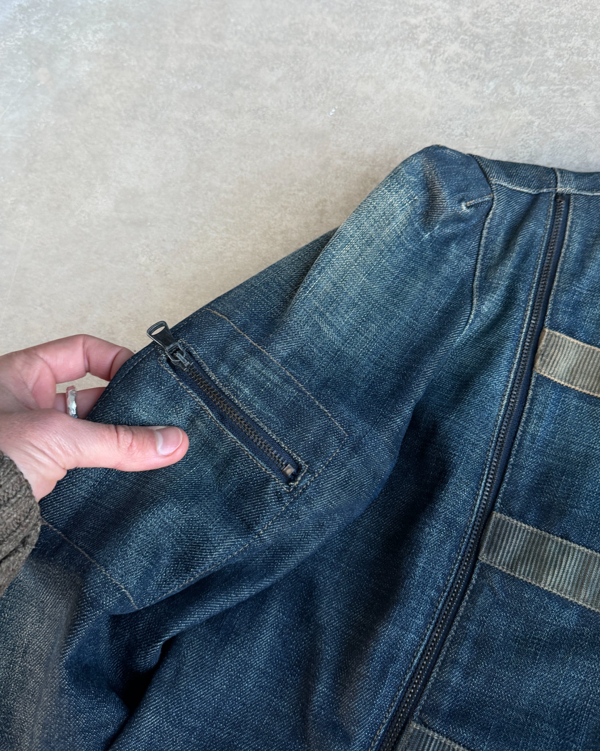 Armani Jeans Denim Military Buckle Jacket – S-on a concrete background