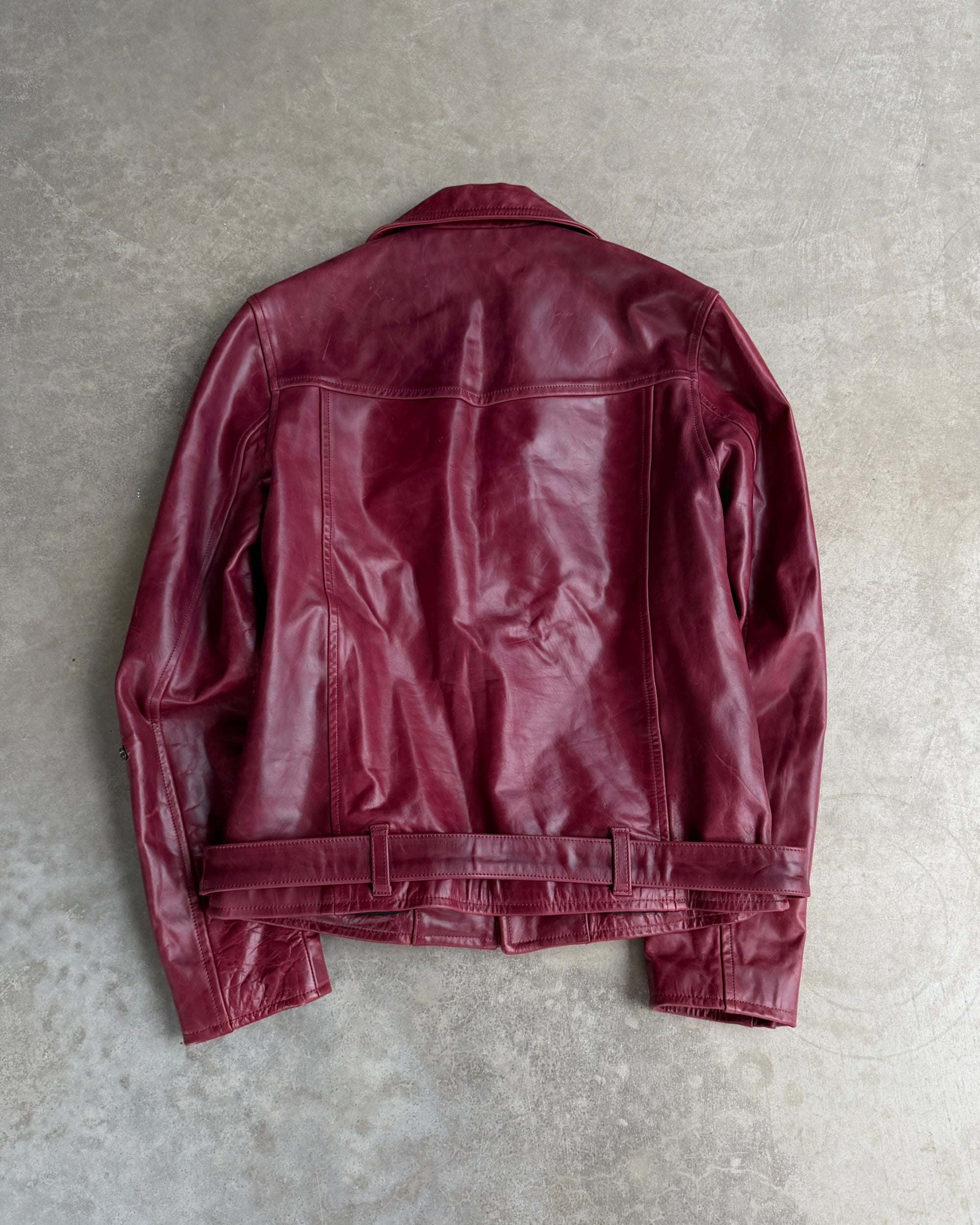 Scheffen Red Horse Leather Biker Jacket – L-on a concrete background