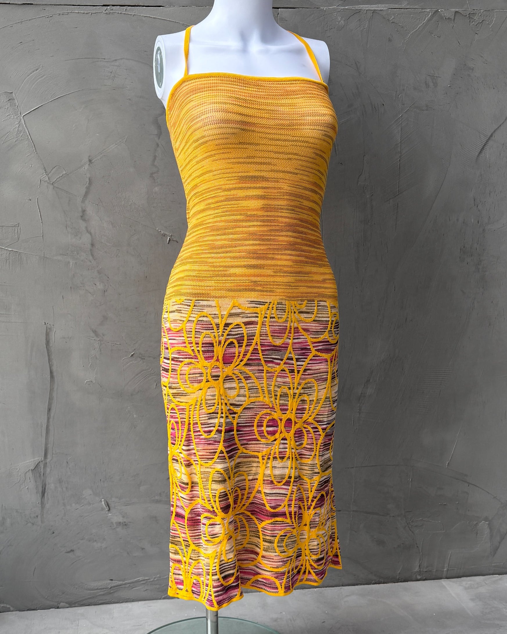 Missoni Sport Summer Bandeau Dress – M-on a concrete background