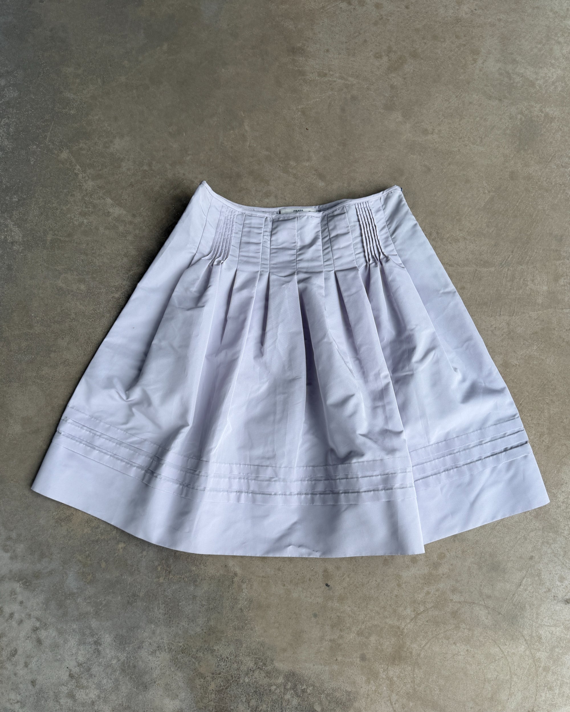 Prada SS2008 Nylon Midi Skirt – S-on a concrete background