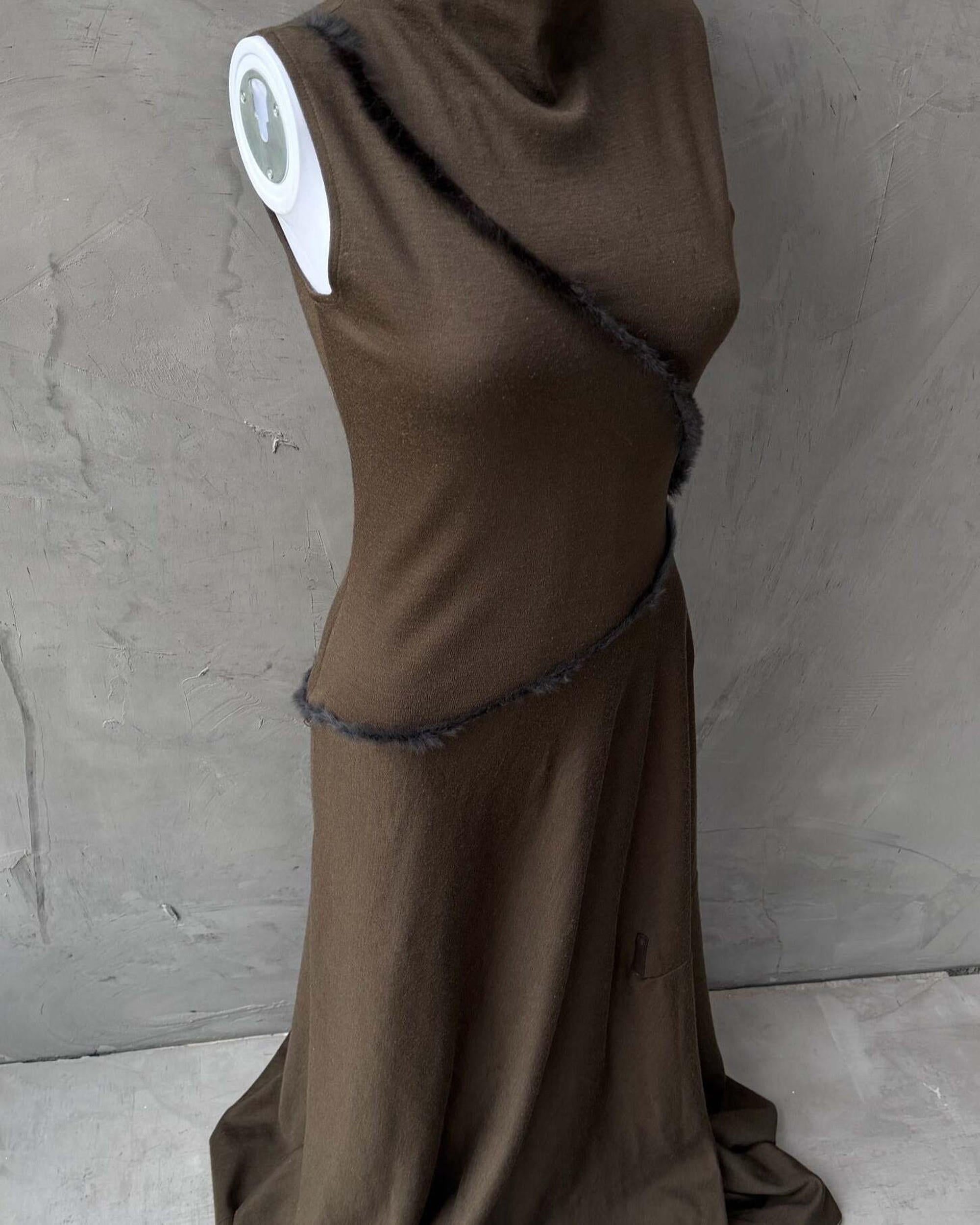 Kenzo Wool Maxi Dress with Fur Trim Details – S-on a concrete background