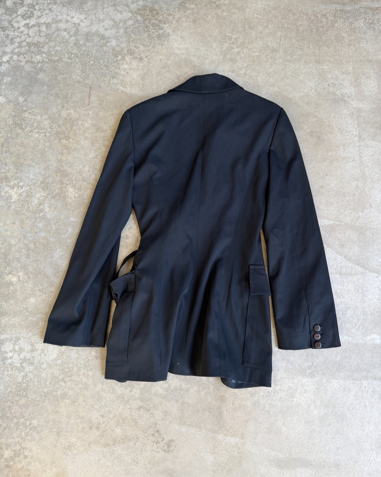 Plein Sud by Faycal Amor Black Wool Blazer – S-on a concrete background