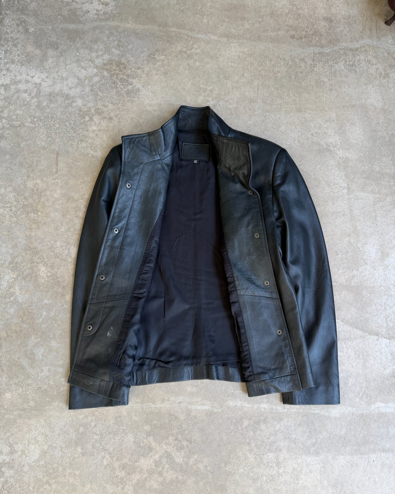 Unbranded Sample Black Leather Jacket – S/M-on a concrete background