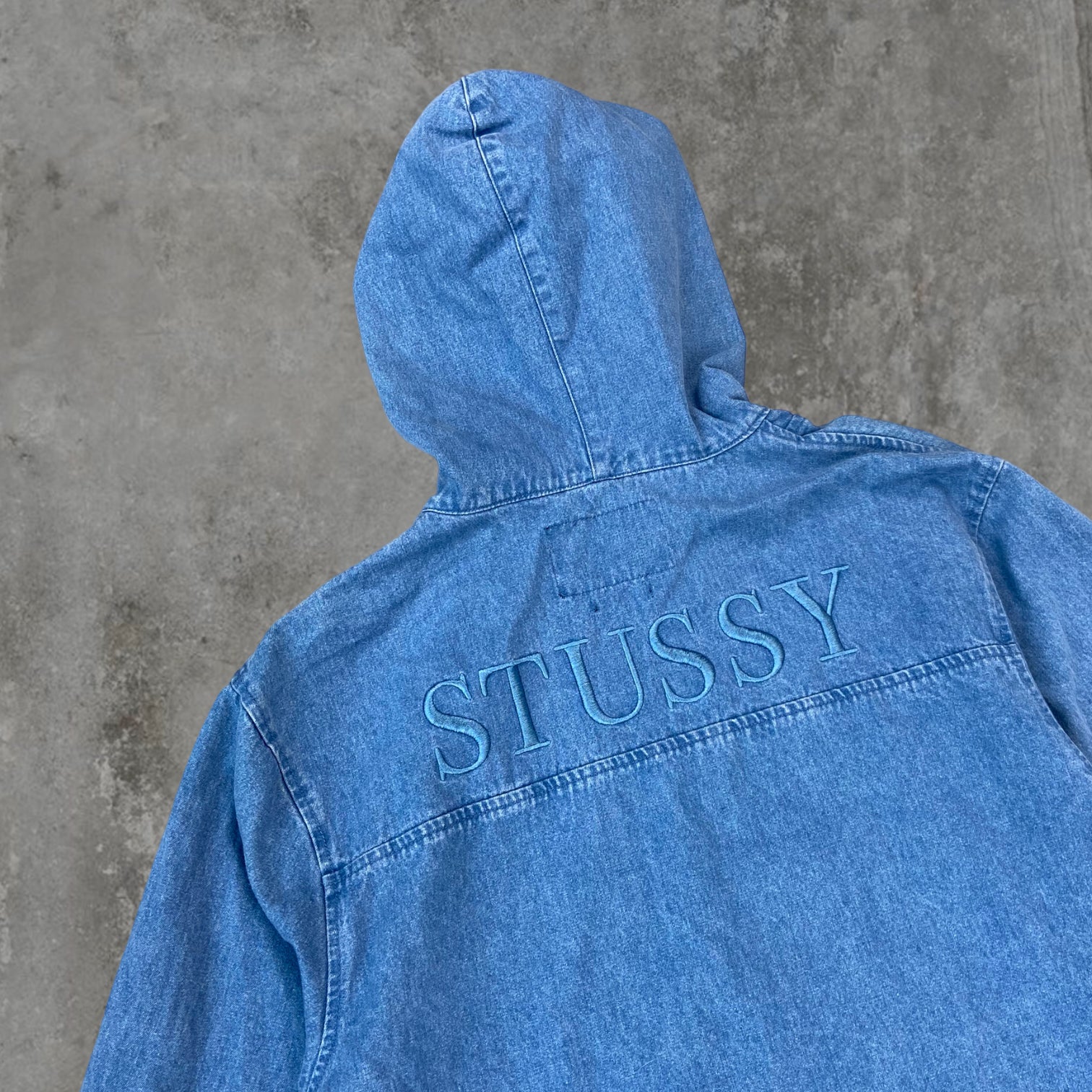 STUSSY DENIM HOODIE - L