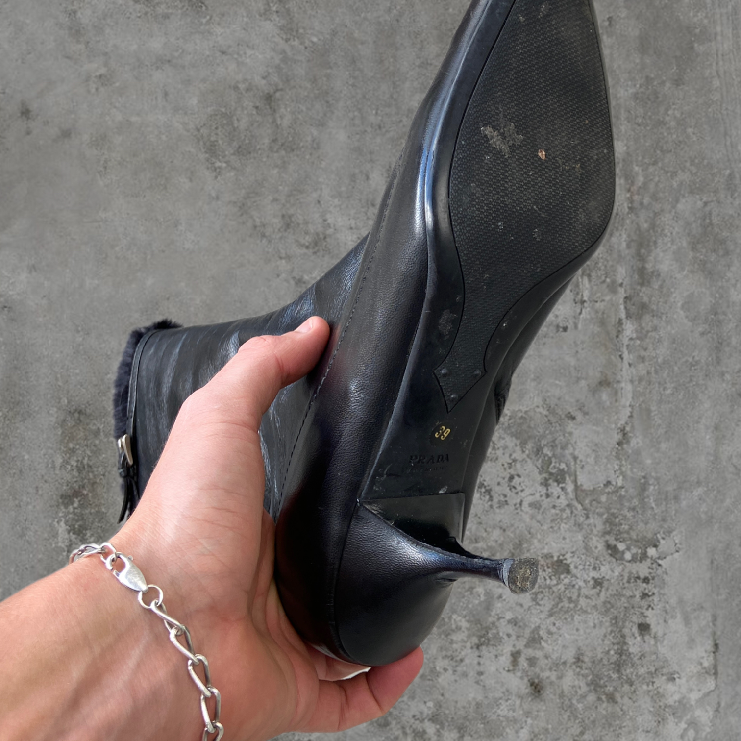 PRADA LEATHER & FUR LINED HEELED BOOTS - EU 39