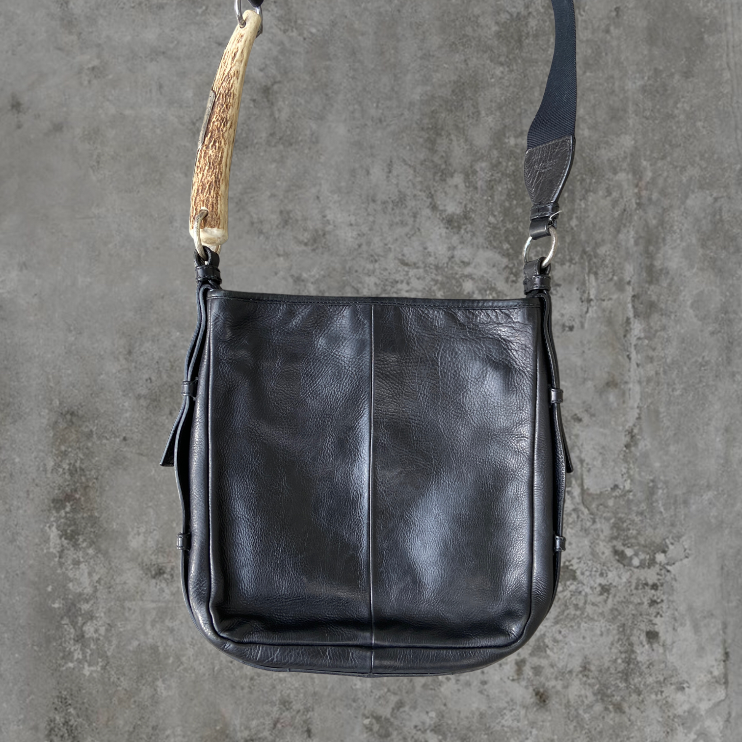 SS02 YVES SAINT LAURENT YSL LEATHER MOMBASA BAG