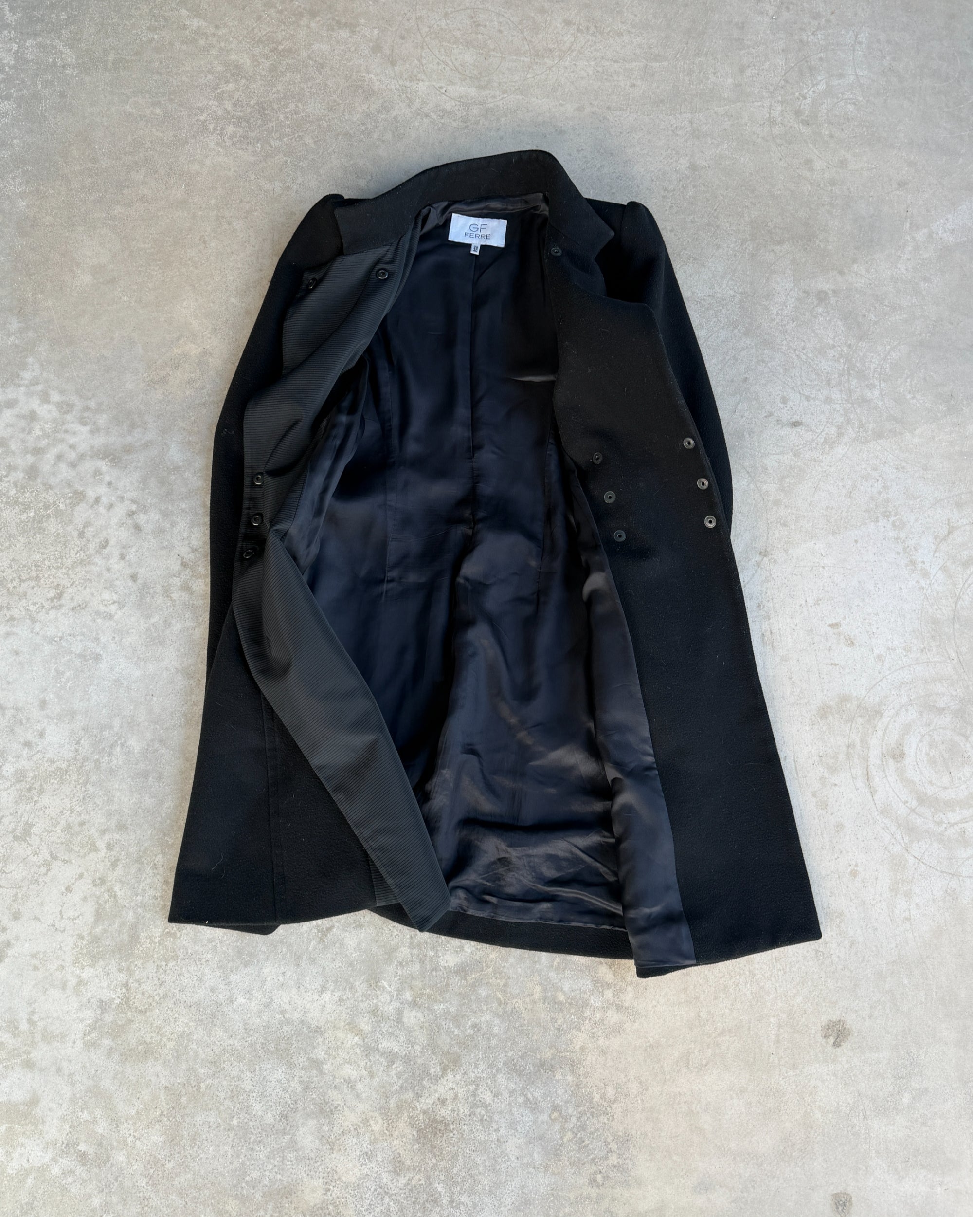 GF FERRE Wool Overcoat – M-on a concrete background