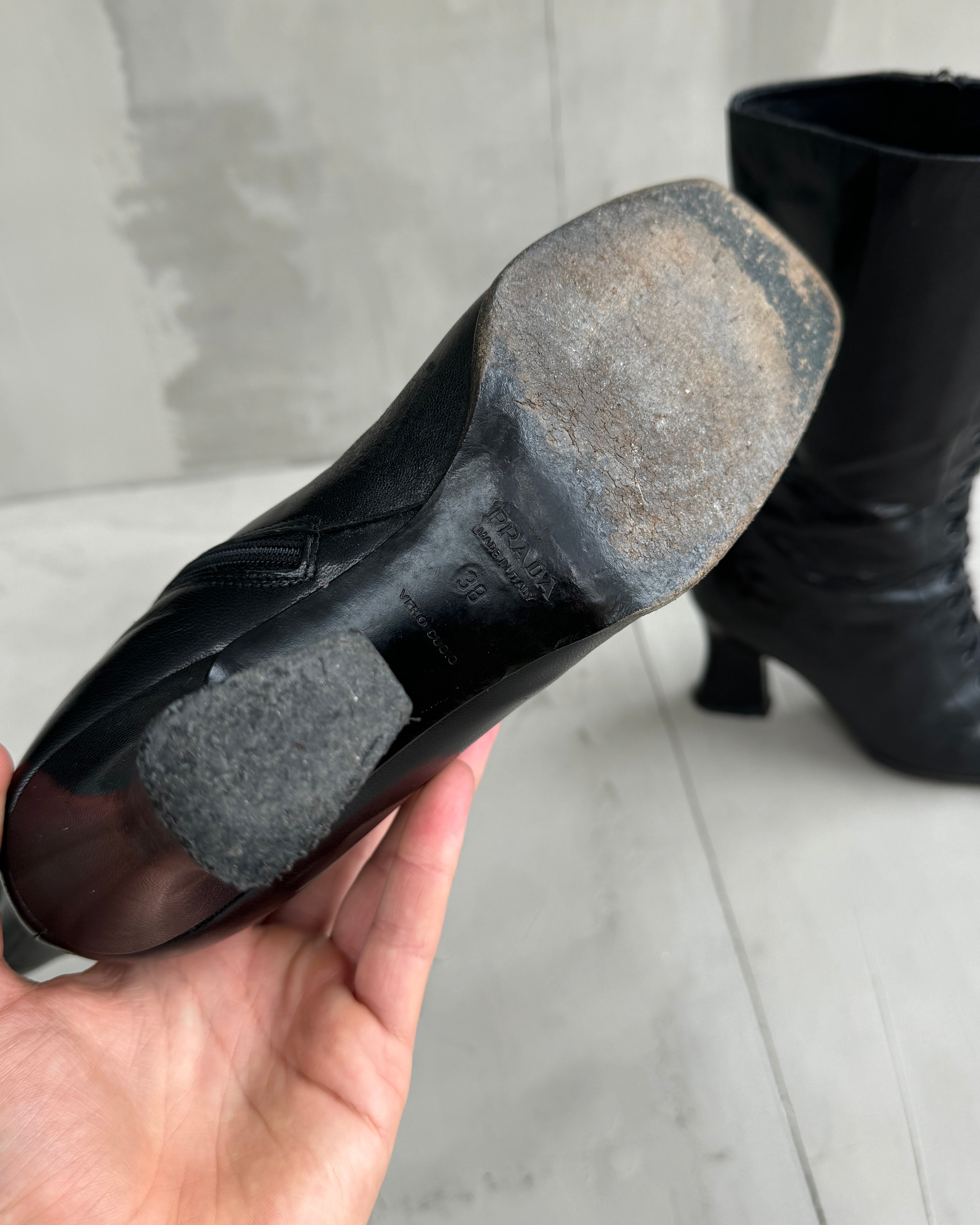 PRADA FW01 LACE UP VICTORIAN LEATHER BOOTS - EU 38.5