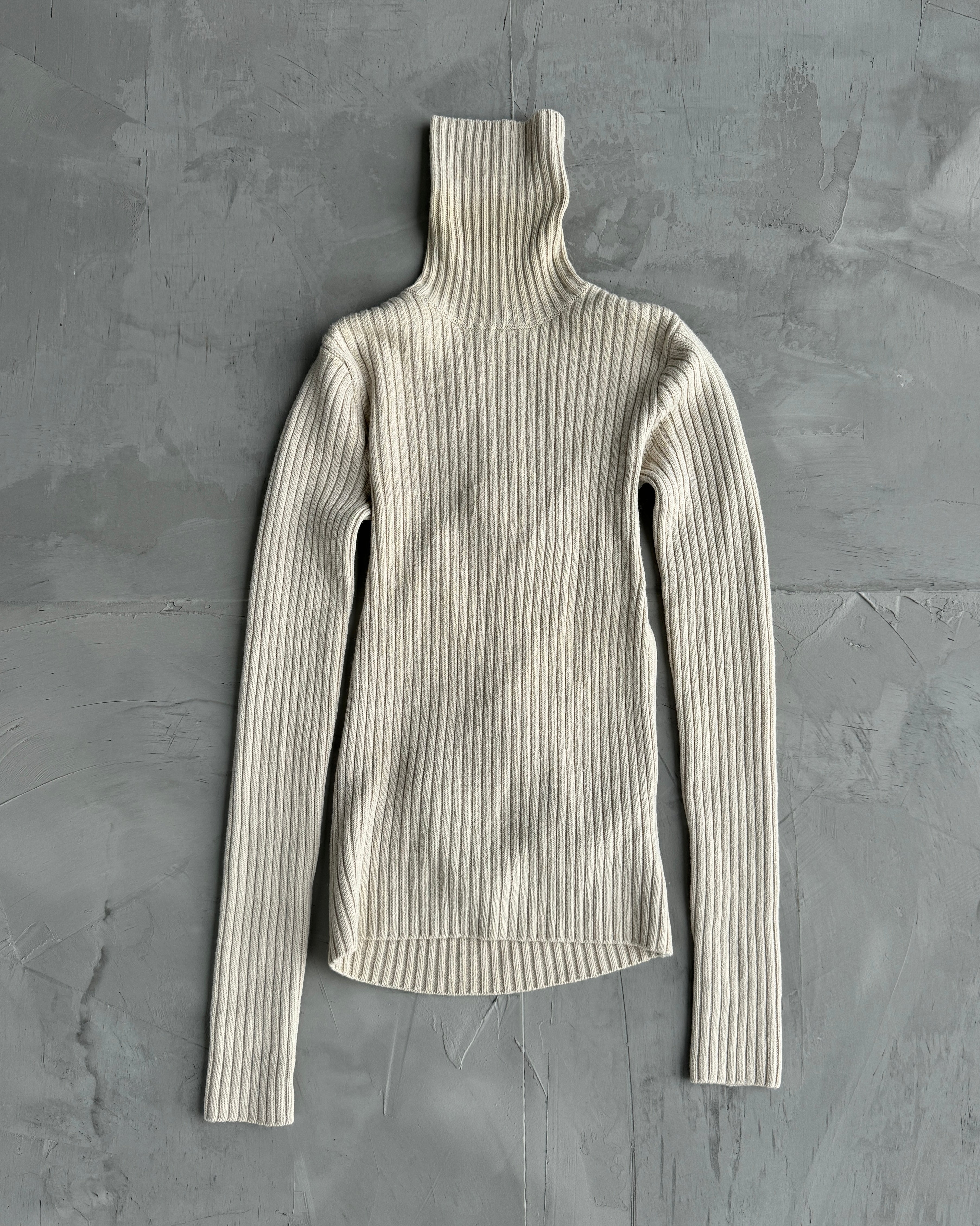 GIVENCHY CREAM OPEN BACK KNIT SWEATER - L