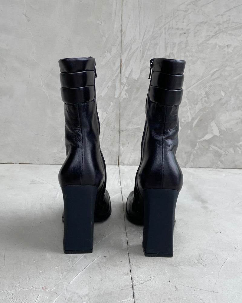 MIU MIU 2000'S SQUARE TOE BLOCK HEEL LEATHER BOOTS - EU 36.5 / UK 4