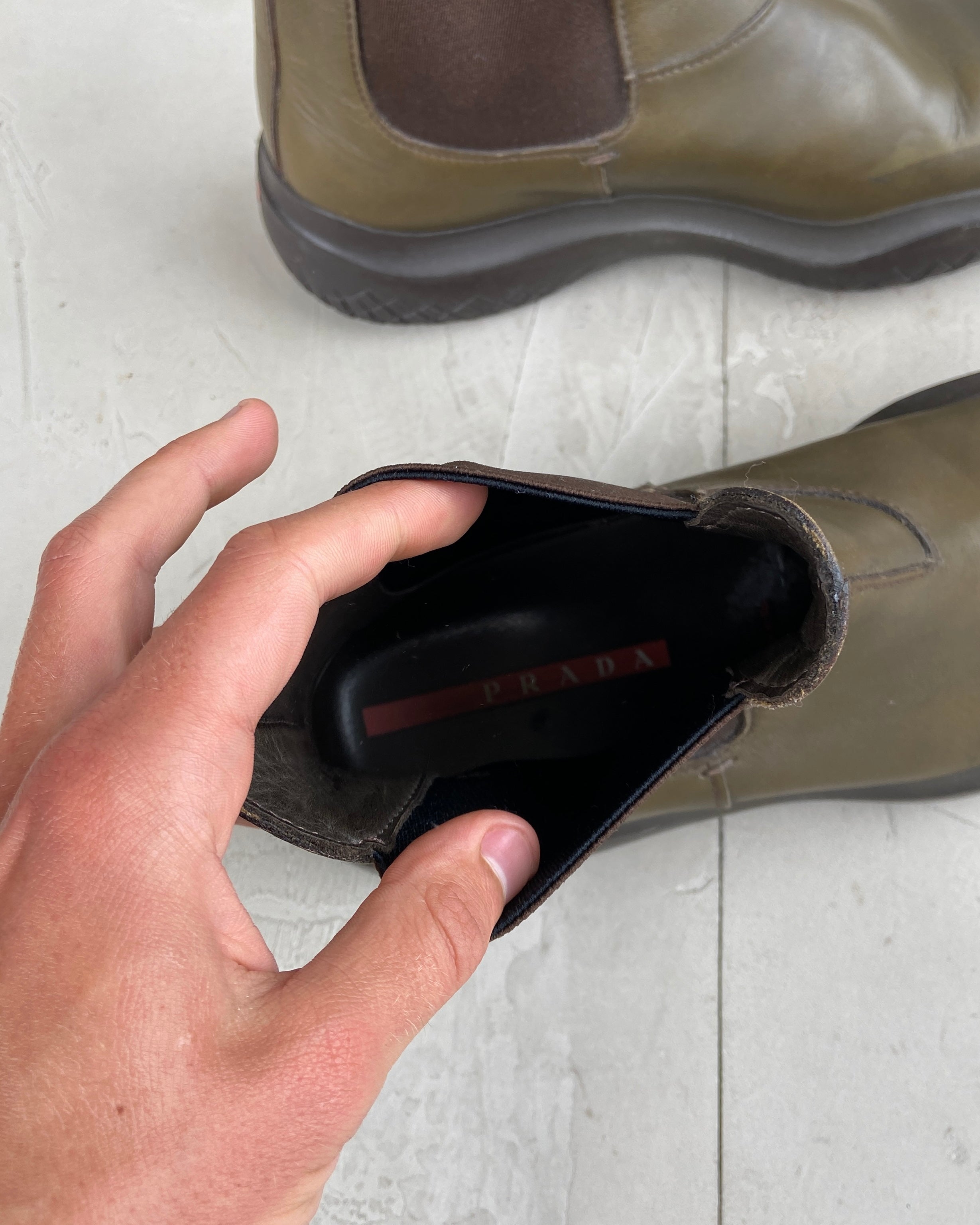 PRADA FW99 VIBRAM SOLE LEATHER BOOTS - UK 9 / EU 43