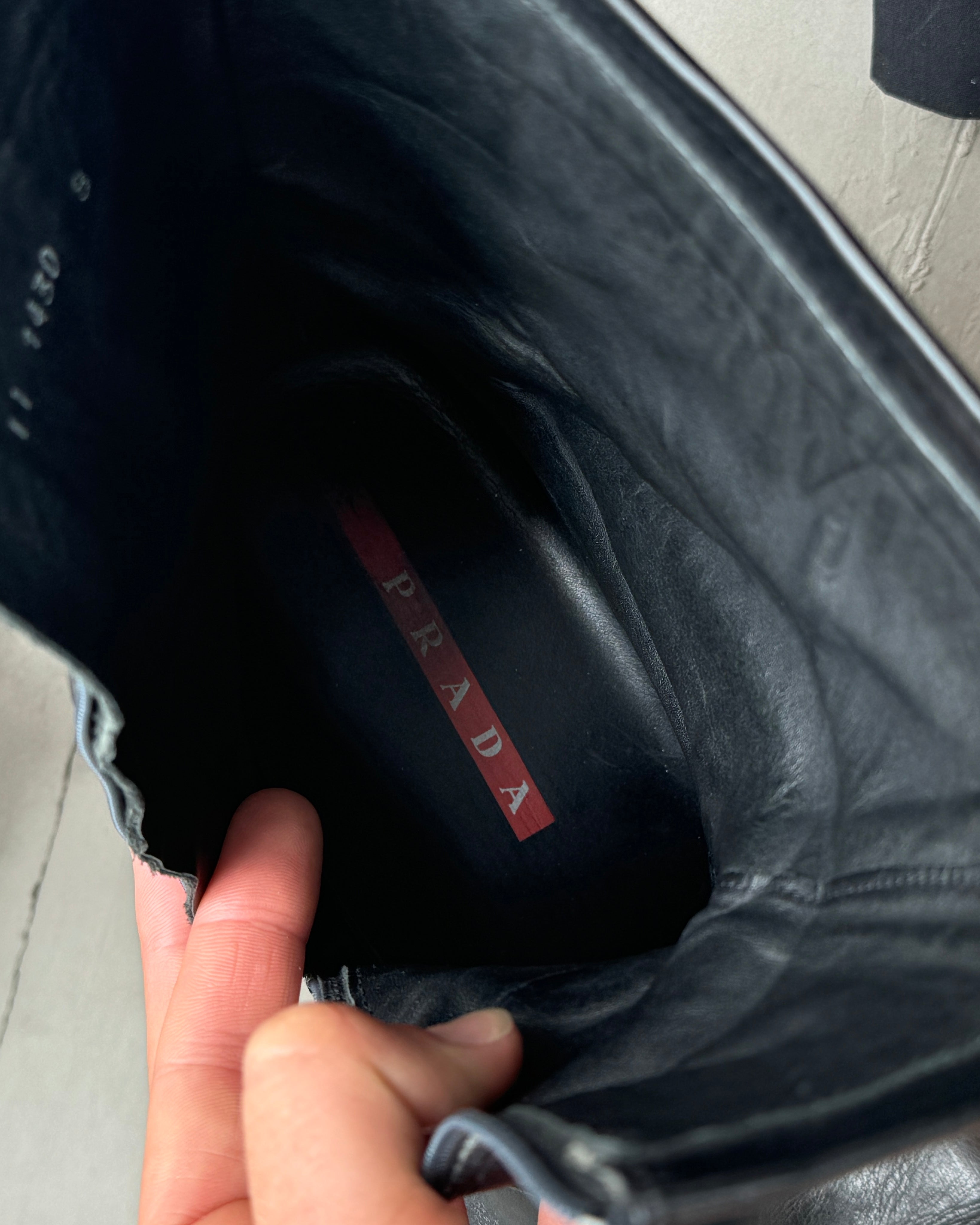 PRADA AW99 VIBRAM LEATHER BOOTS - UK 9