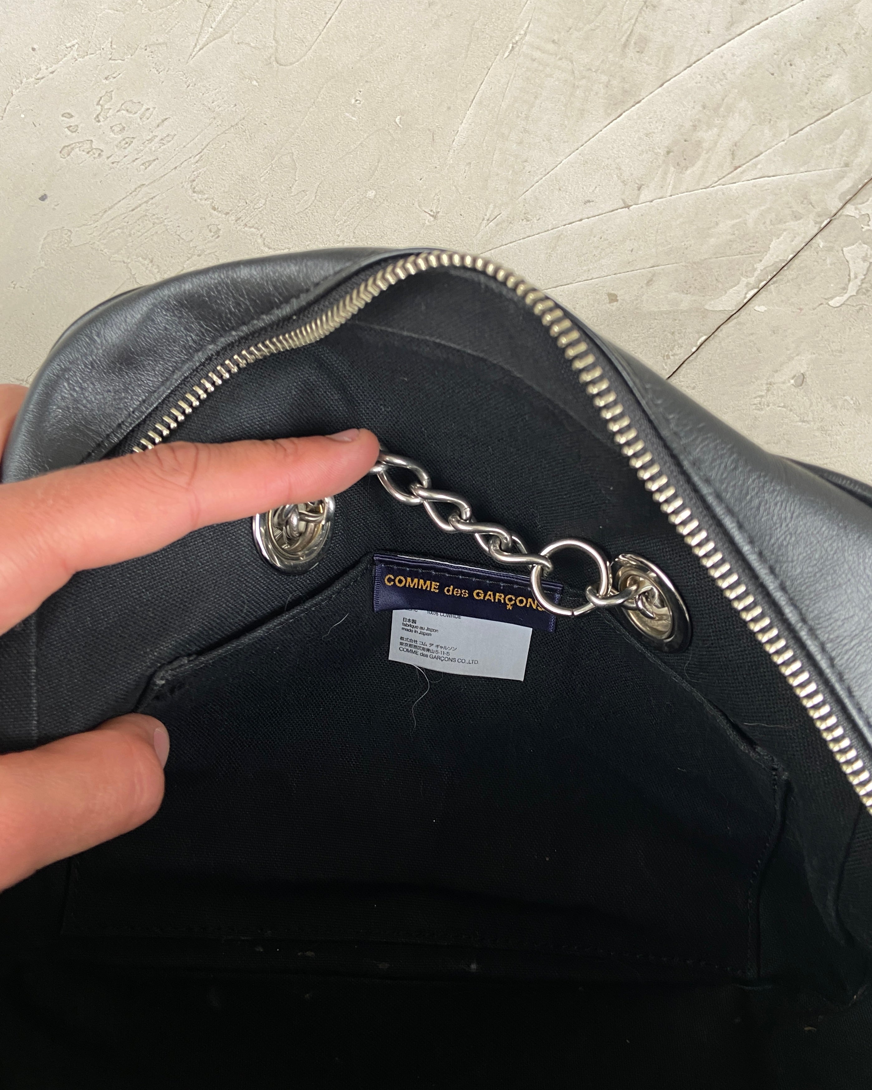 COMME DES GARCONS BLACK LEATHER SHOULDER BAG