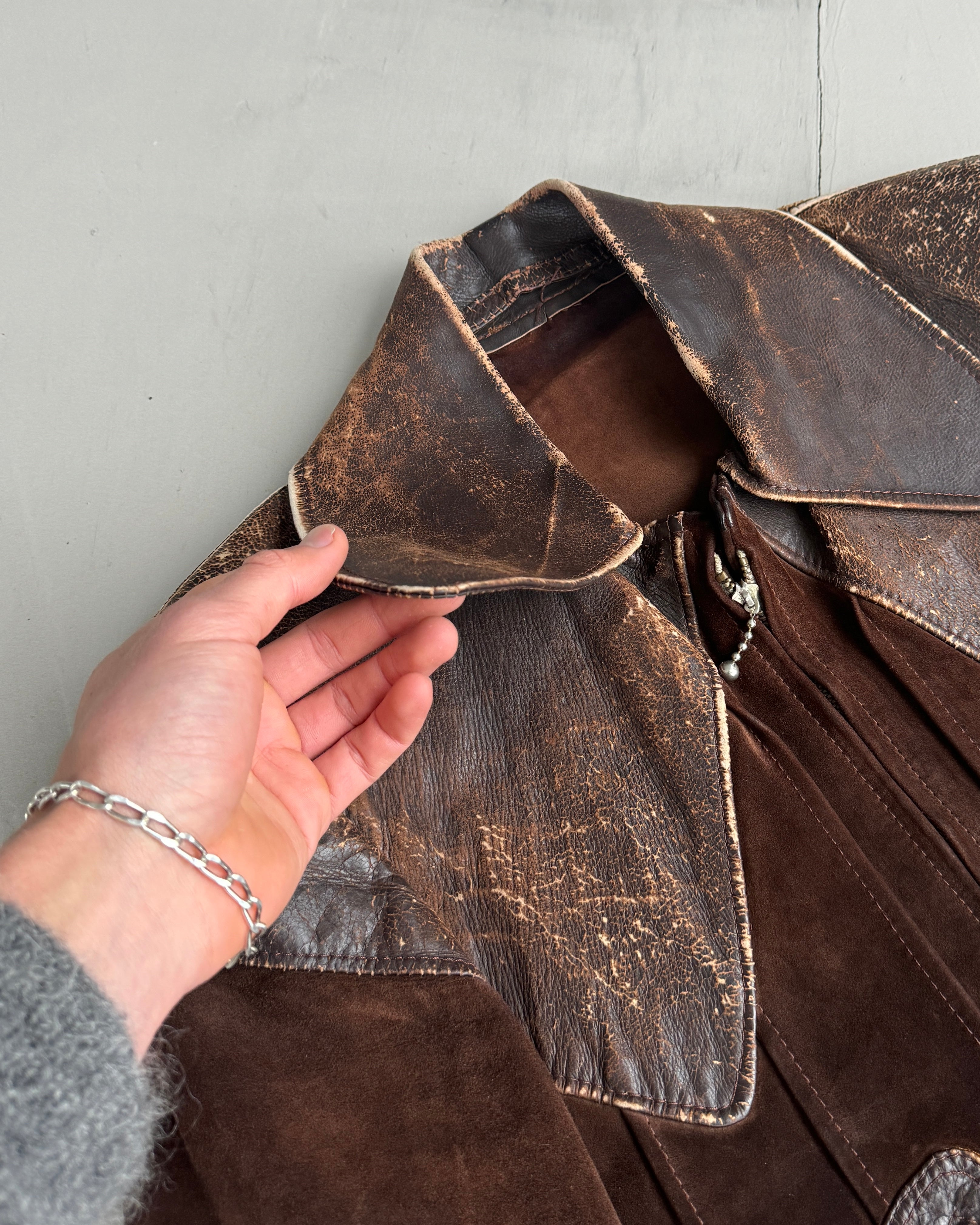 1970'S LEATHER JACKET WITH OVERSIZED COLLAR