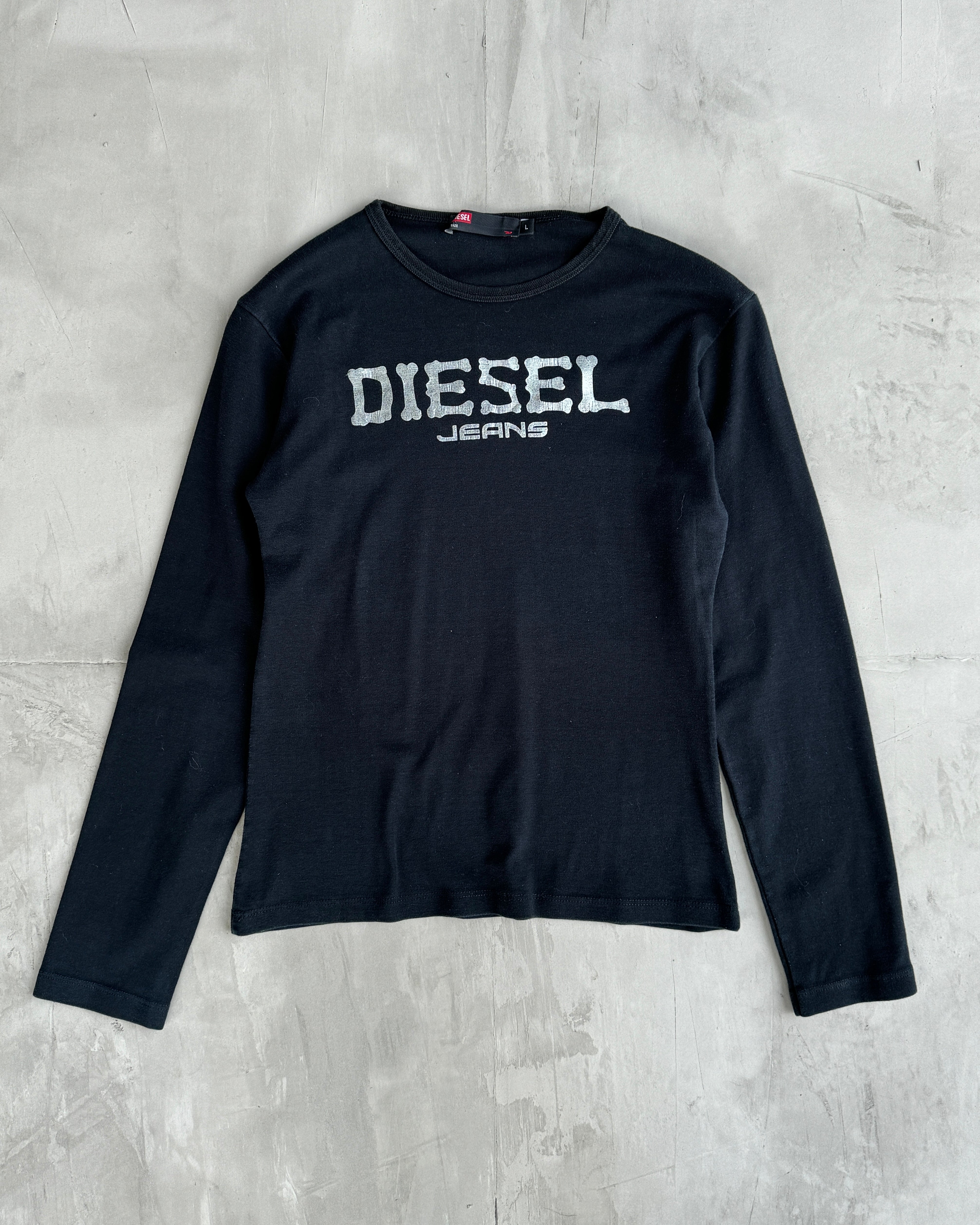 DIESEL JEANS SILVER SPELLOUT LOGO TOP - L