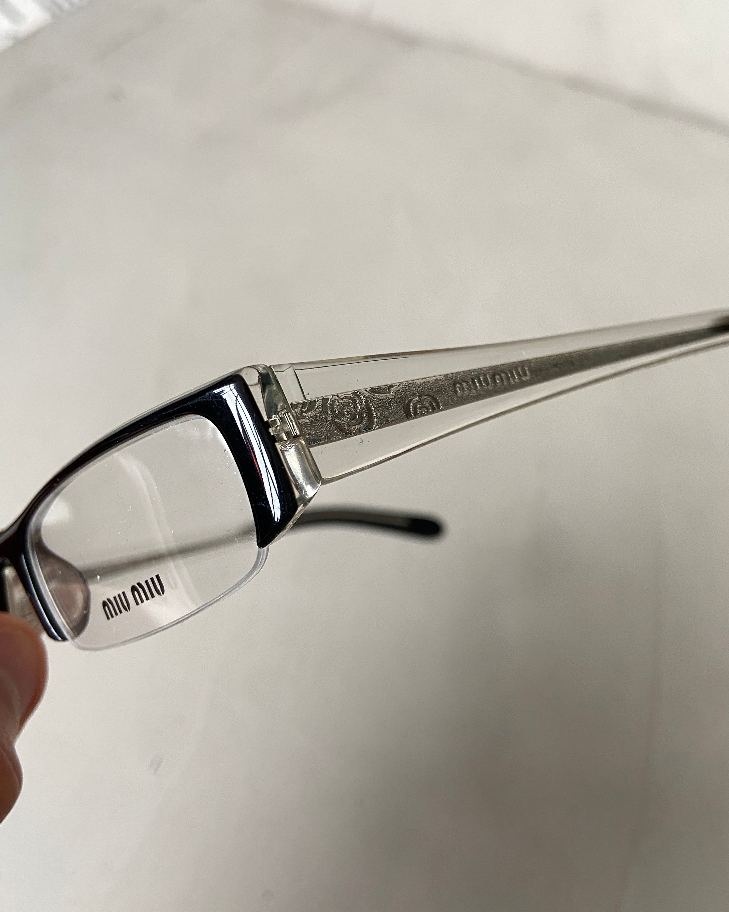 MIU MIU 90'S BAYONETTA GLASSES