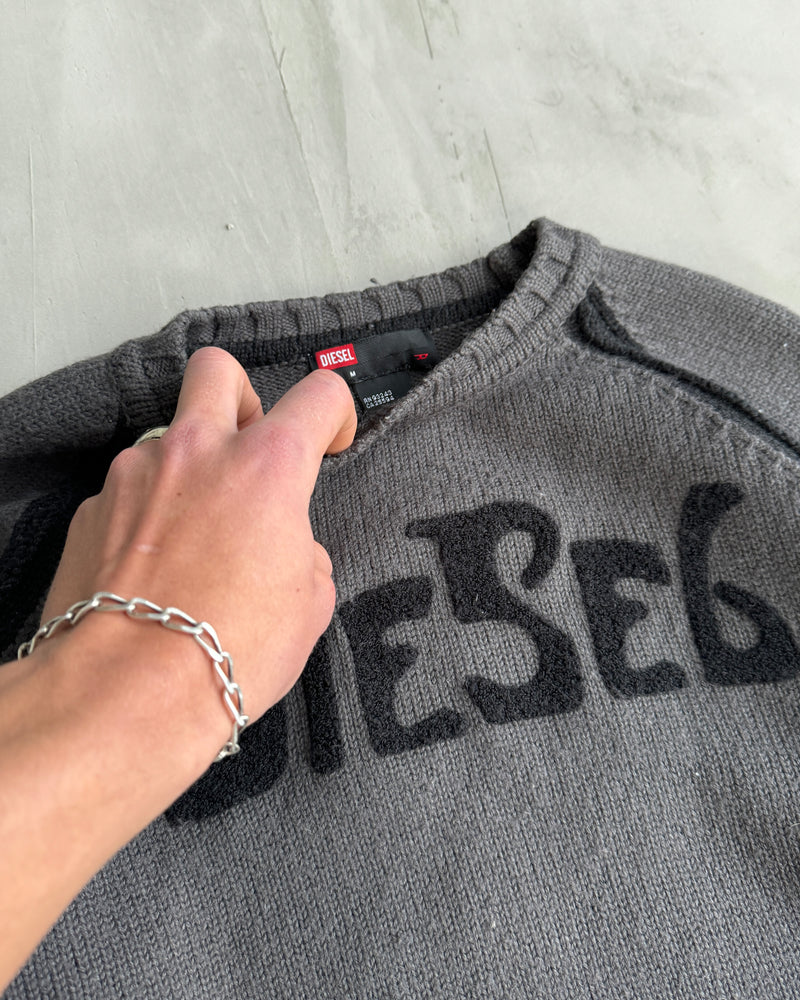 DIESEL 2000'S SPELLOUT LOGO KNIT SWEATSHIRT - M