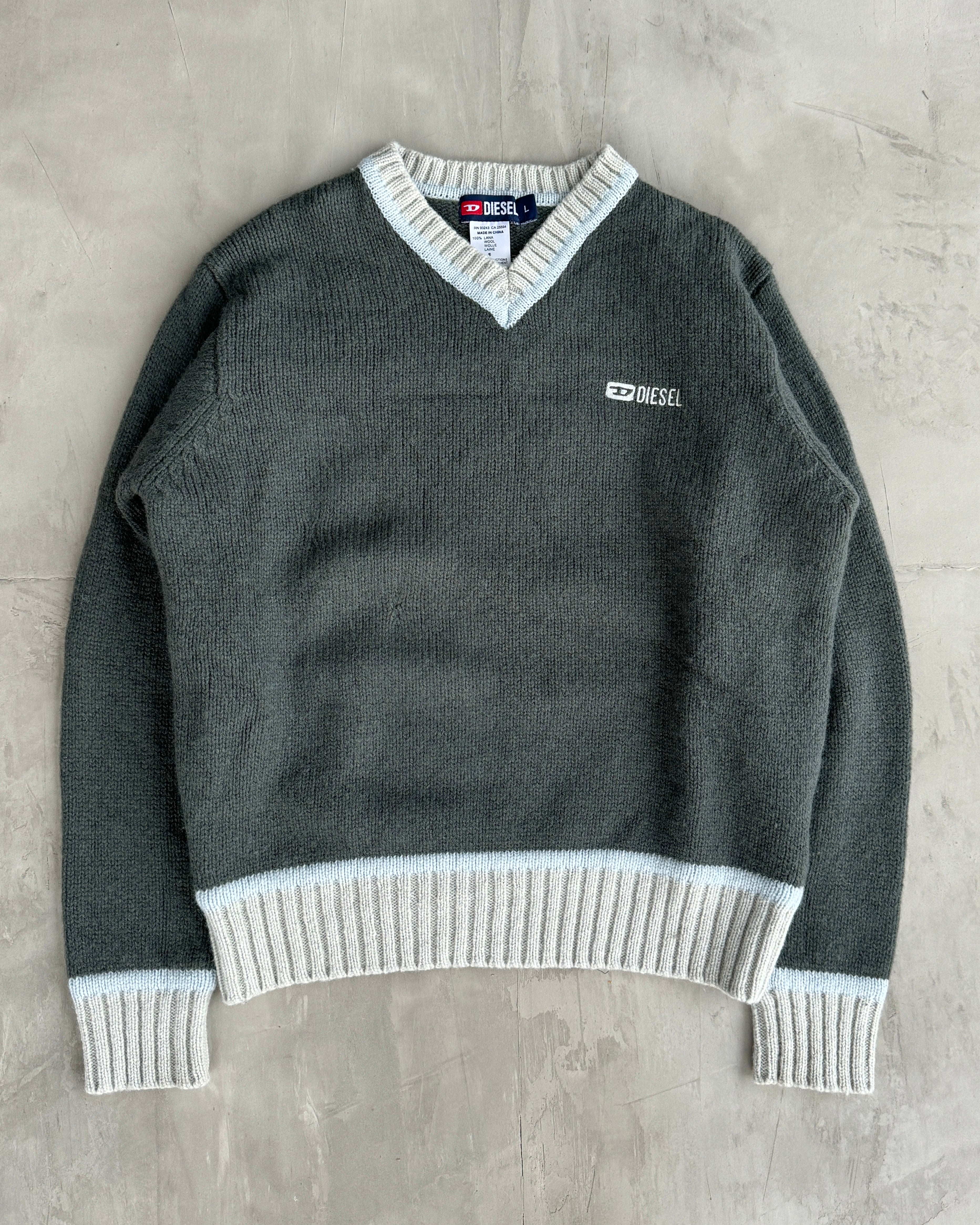 DIESEL MARL V-NECK KNIT SWEATSHIRT - XL