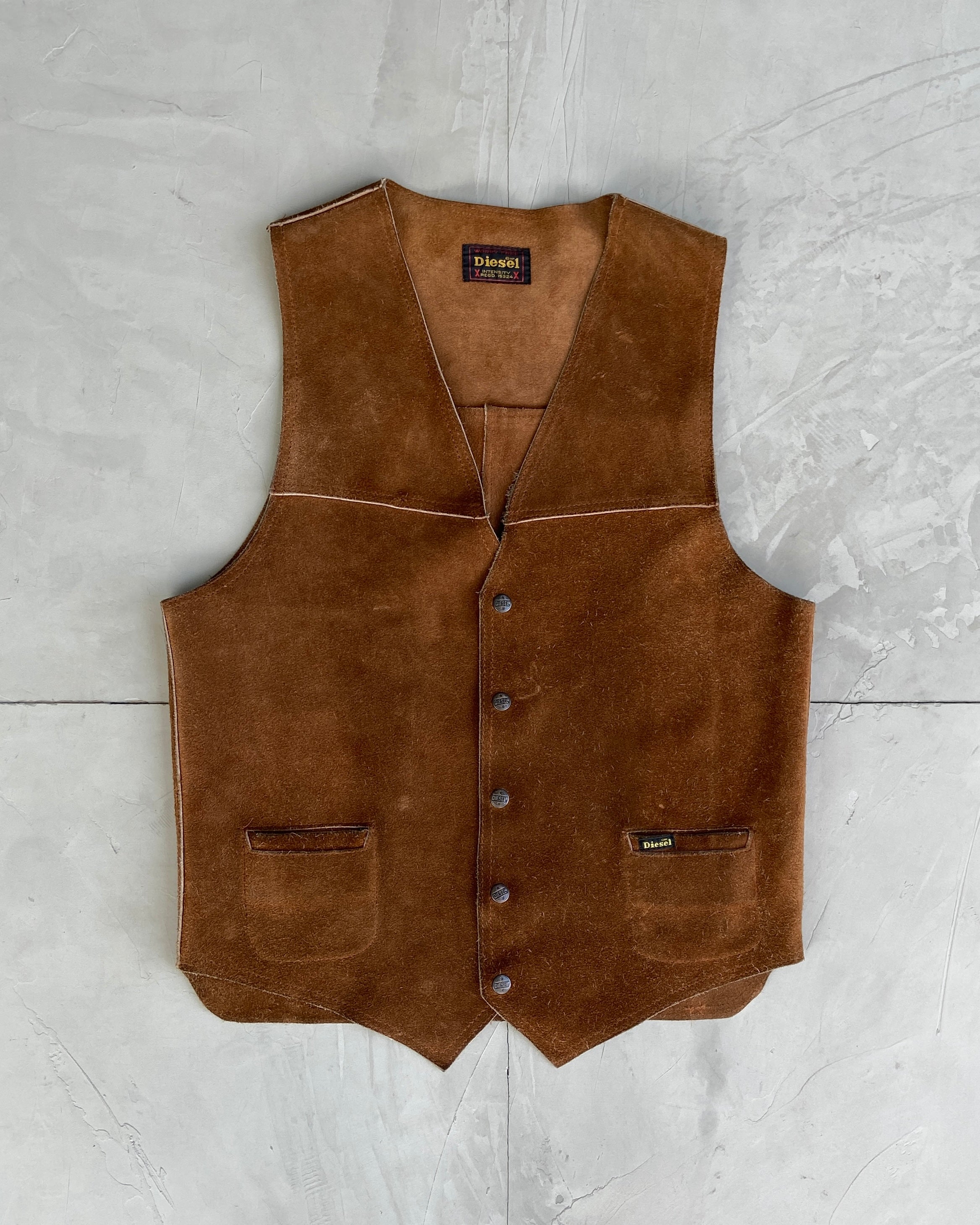 DIESEL 2000'S SUEDE LEATHER WAISTCOAT JACKET - L – BAD MOUTH*