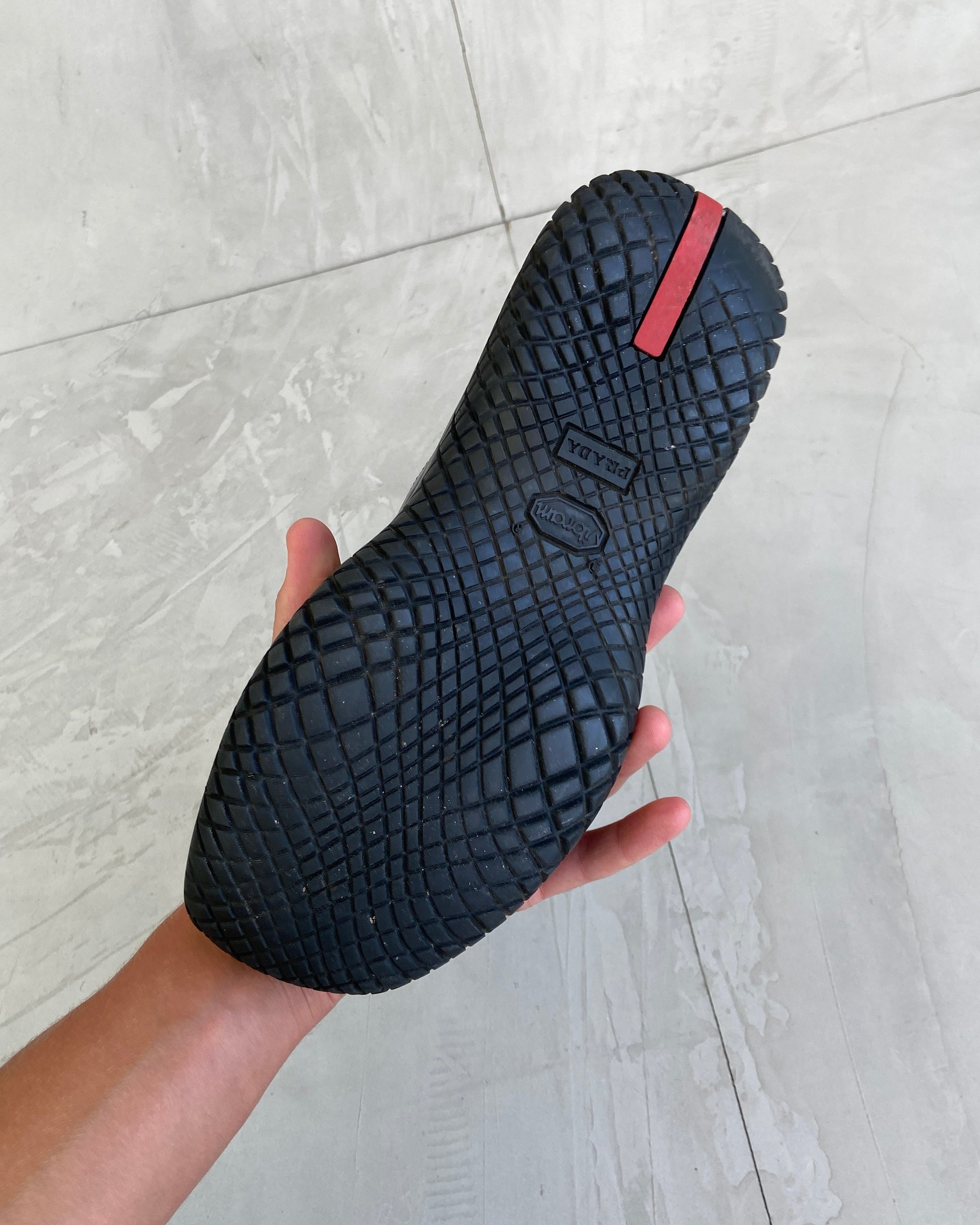 PRADA AW99 VIBRAM LEATHER SHOES - EU39/40