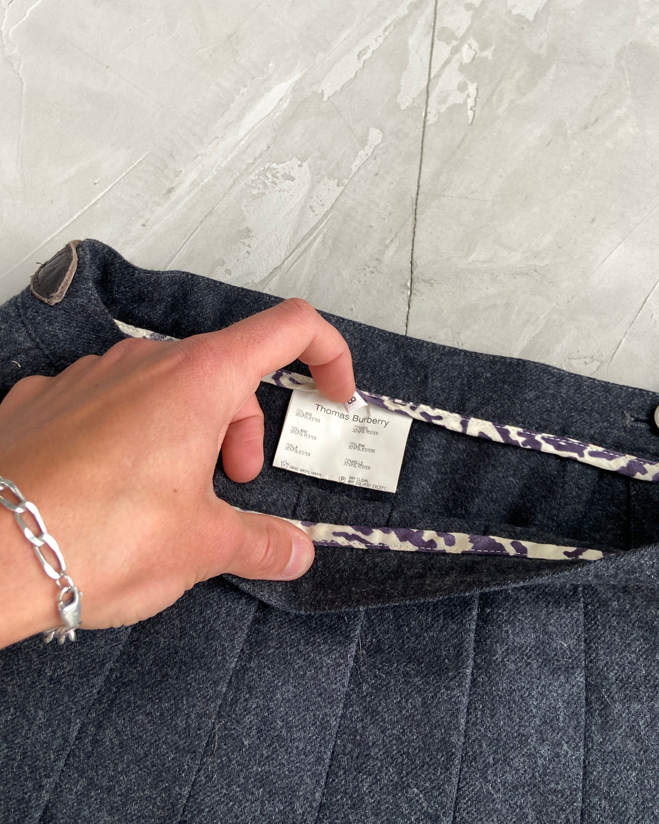 BURBERRY PLEATED WRAP MINI SKIRT - S/M