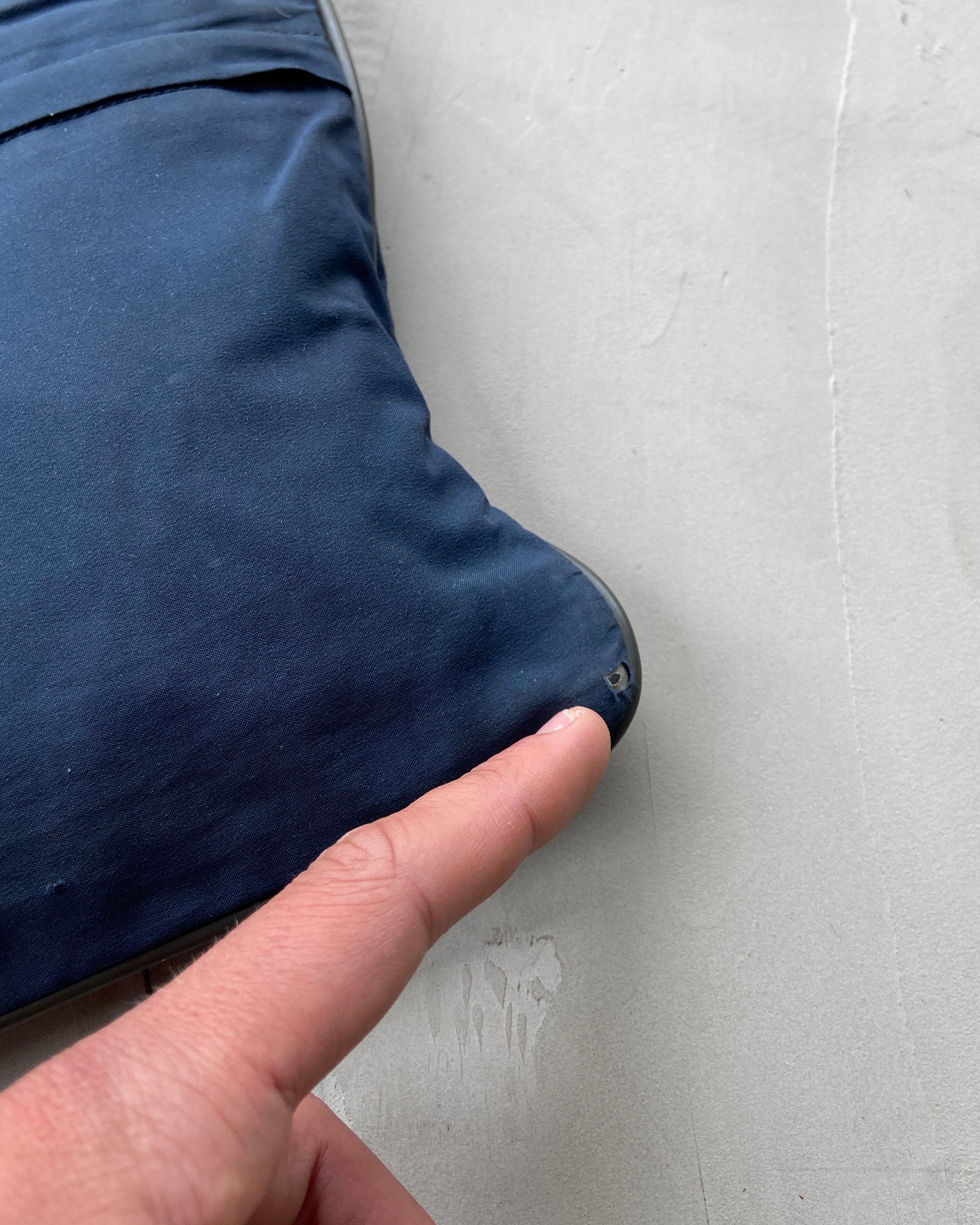 PRADA SPORT 1990'S NAVY SIDE BODY BAG