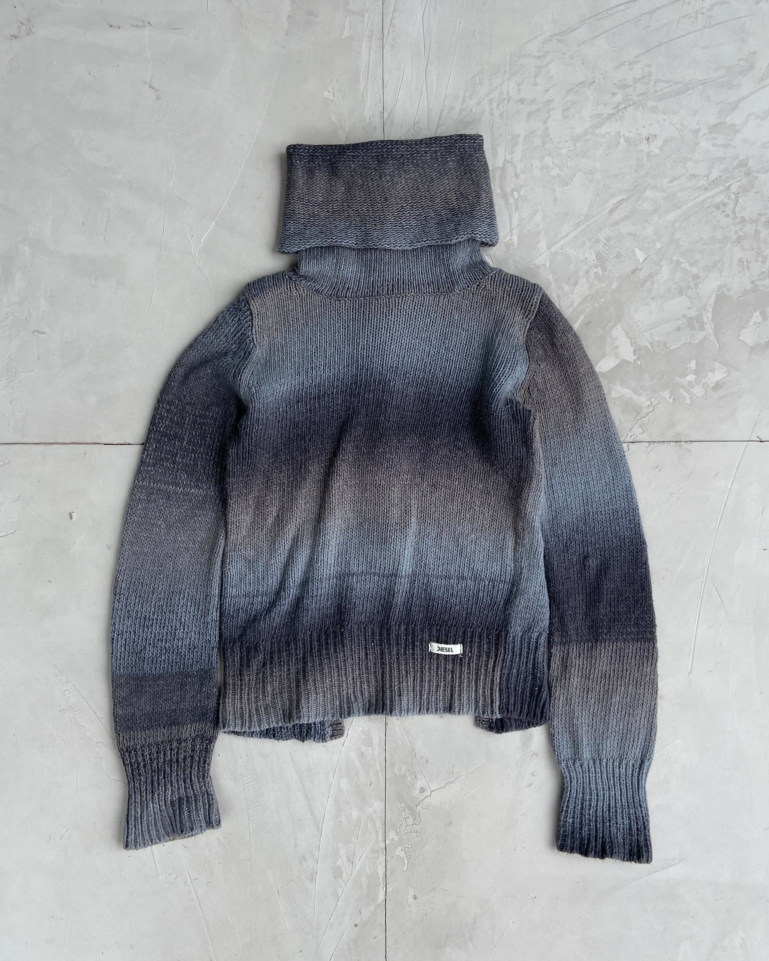 DIESEL 2000'S KNIT BUTTON UP BACK SWEATSHIRT - S