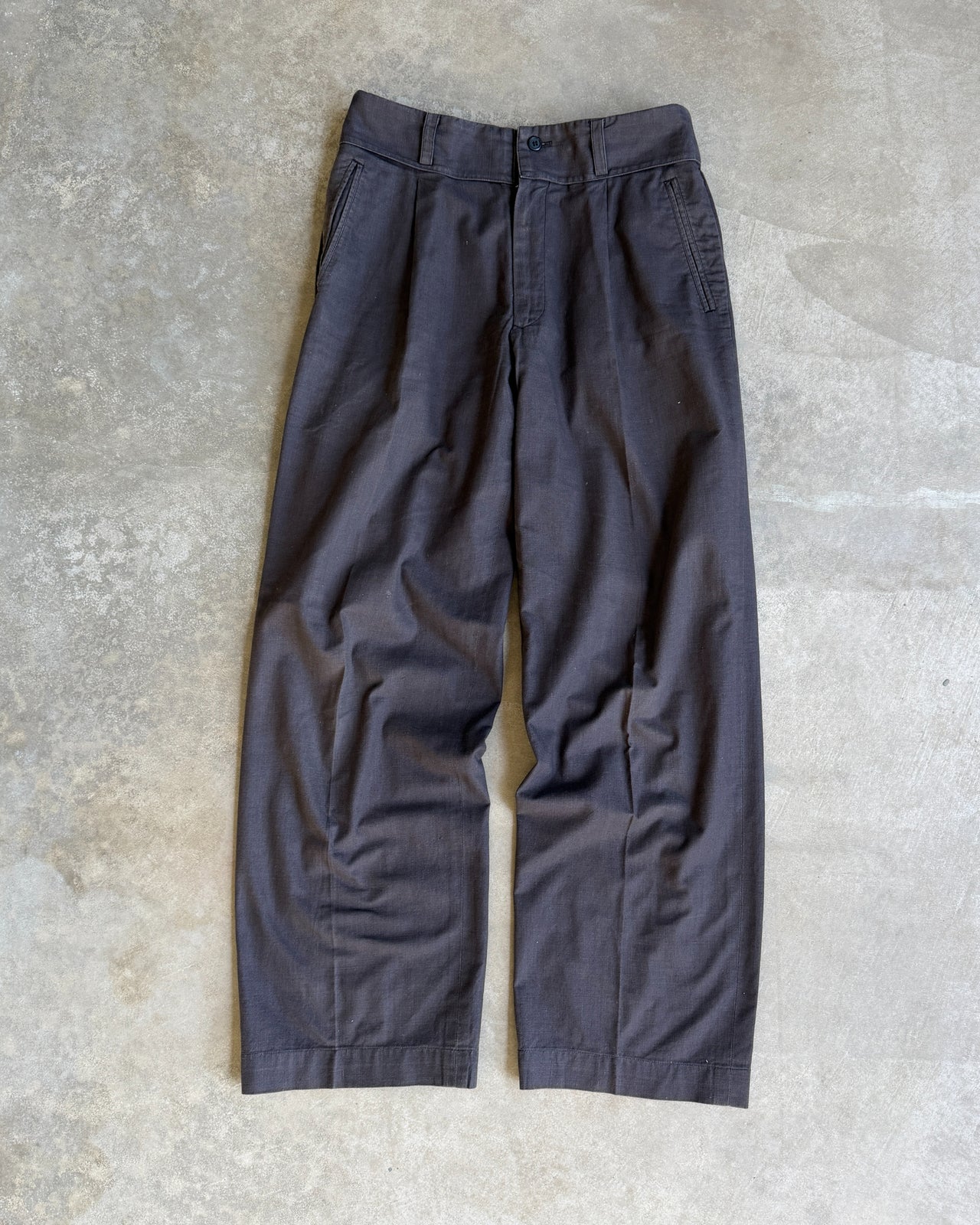 Issey Miyake Men Linen Blend Wide Leg Trousers – M-on a concrete background
