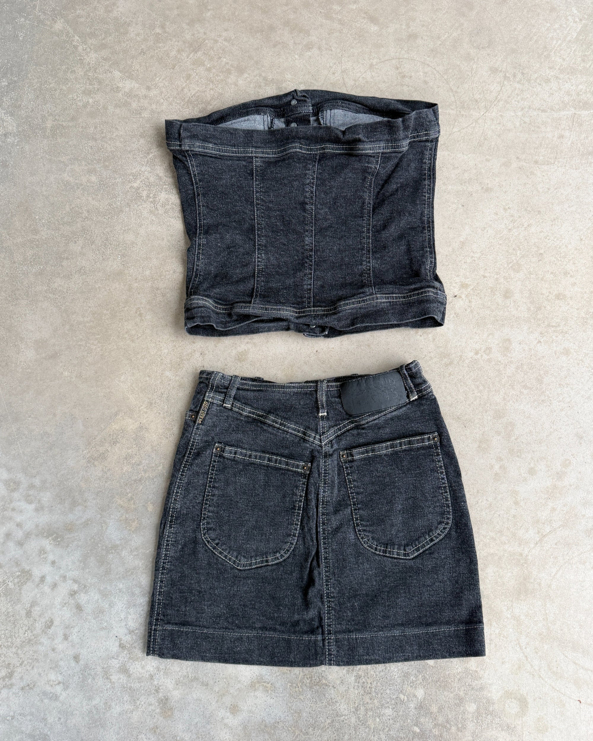 Plein Sud Jeans Denim Skirt and Bandeau Top Set – XS-on a concrete background